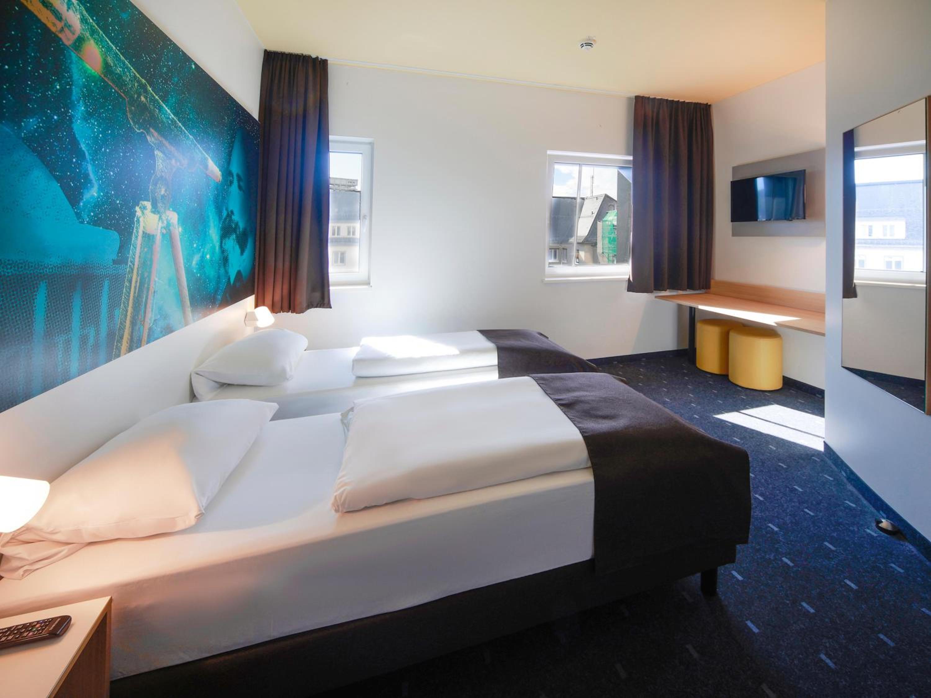 Twin Room - Photo 2