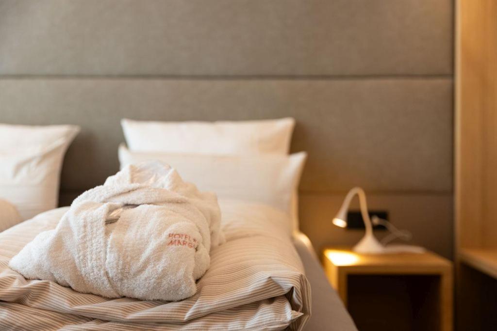 Deluxe Room - Photo 2