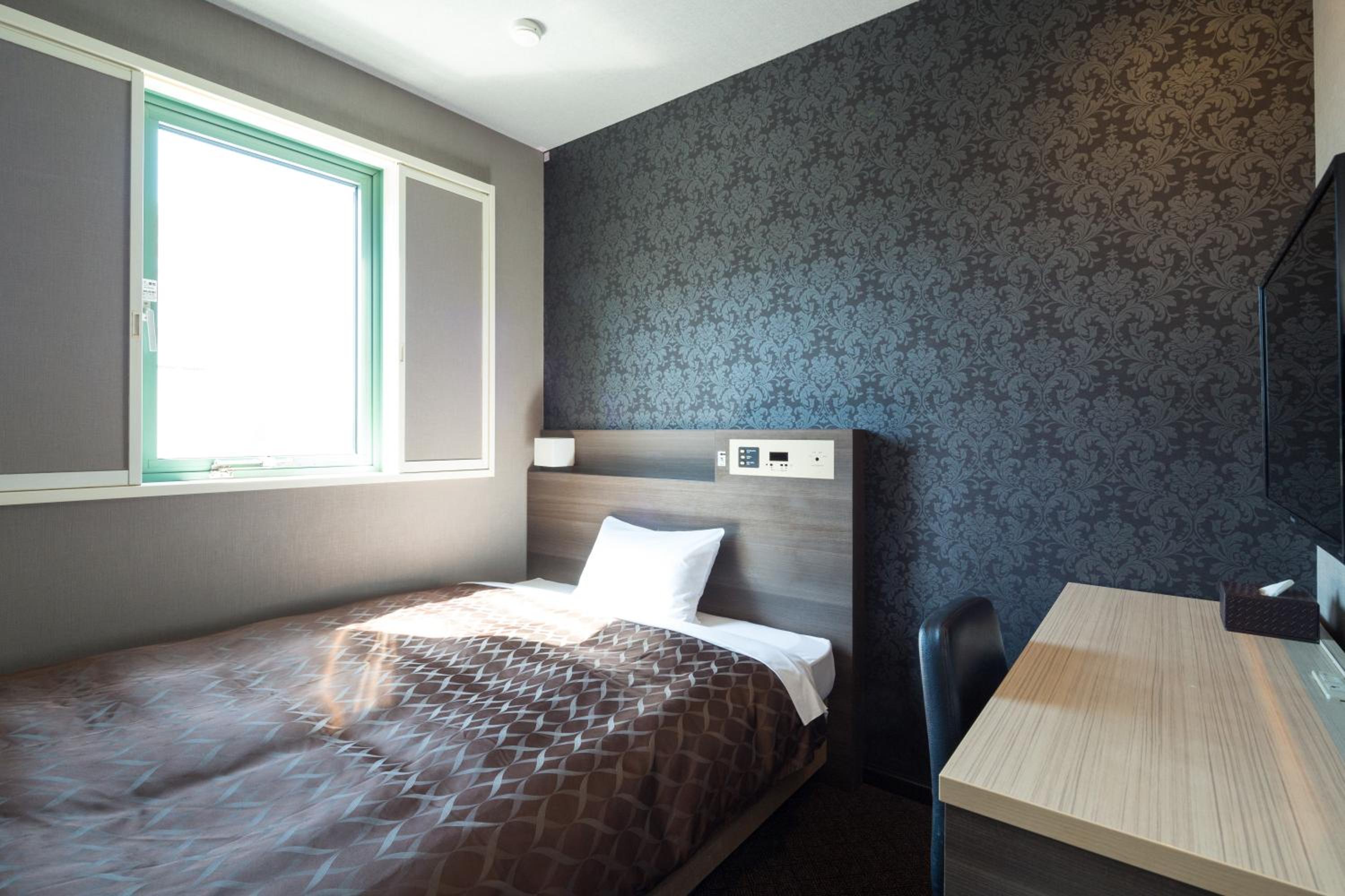 Standard Single Room - Smoking photo 1