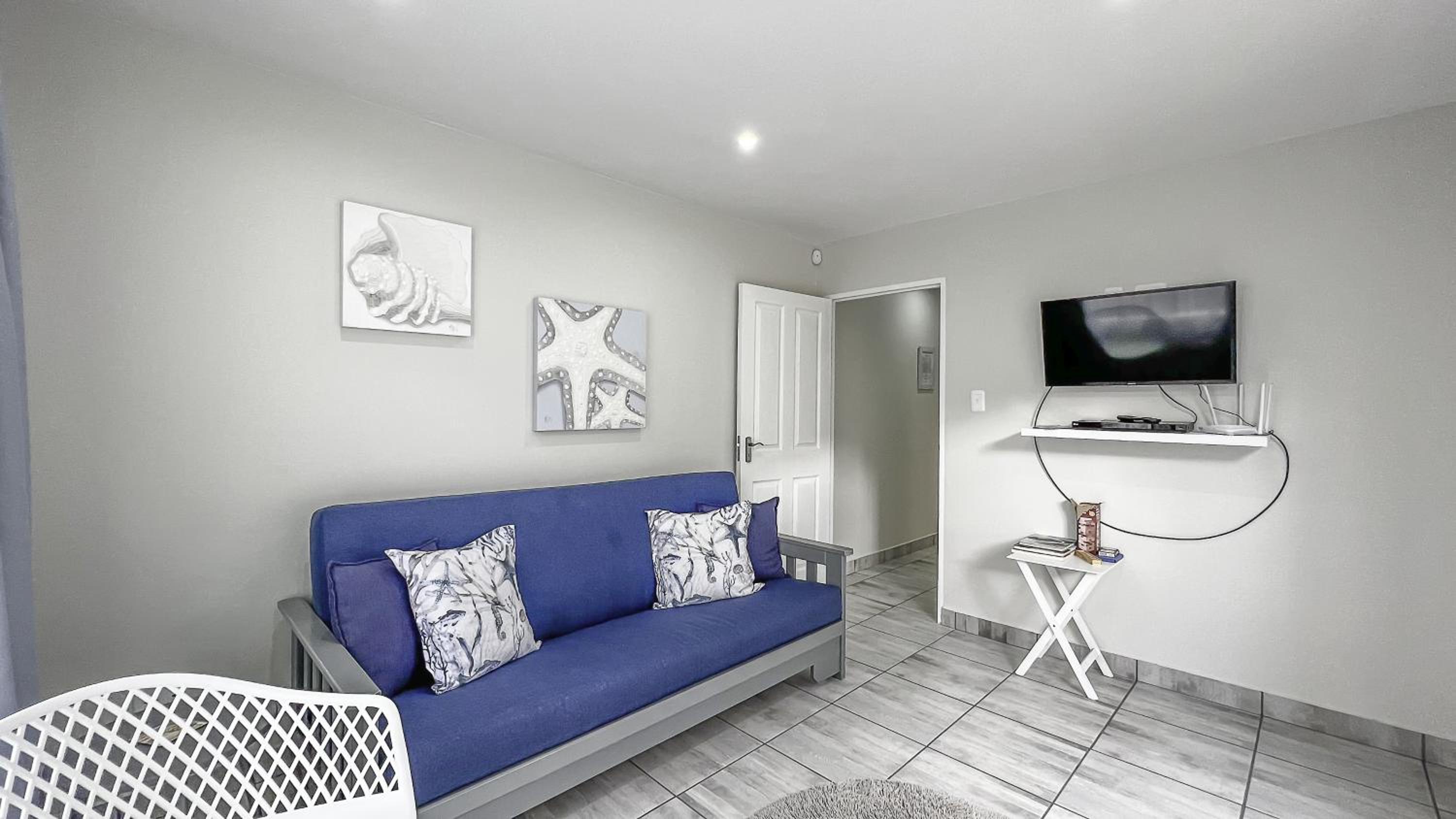 One-Bedroom Apartment - Photo 20