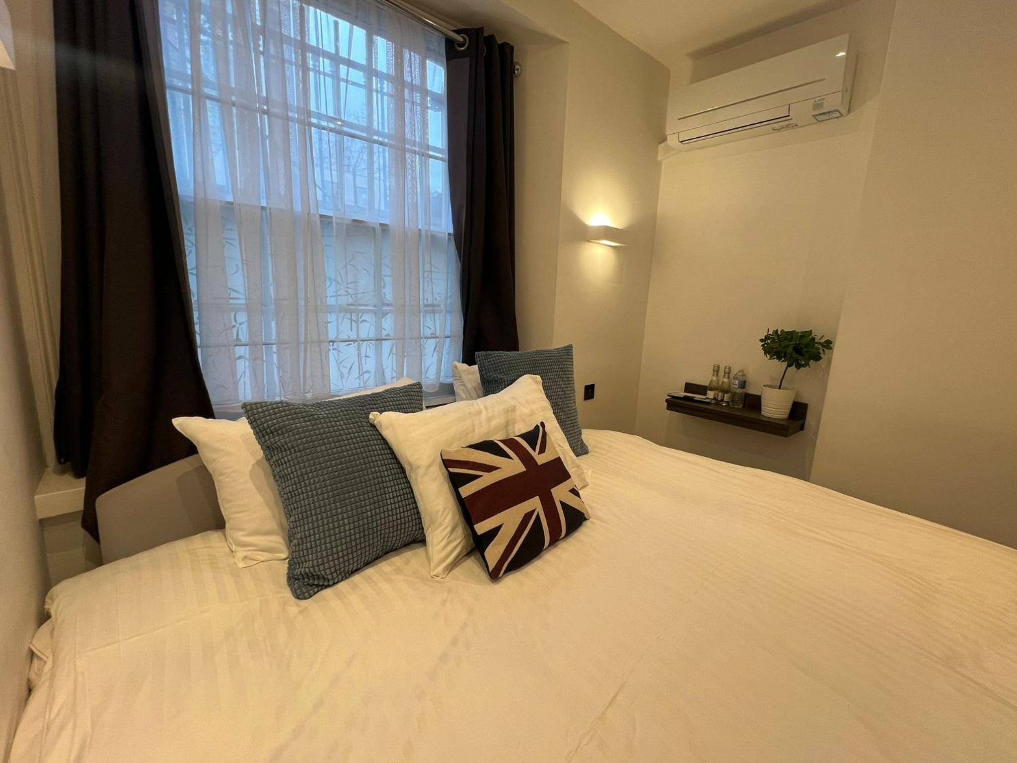 Budget Twin Room photo 2