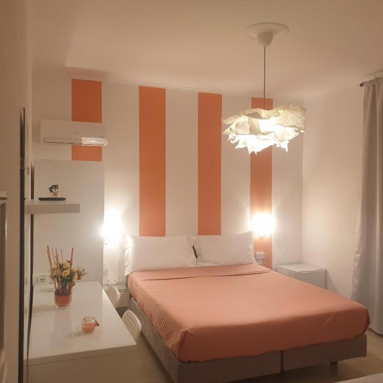 Large Double or Twin Room