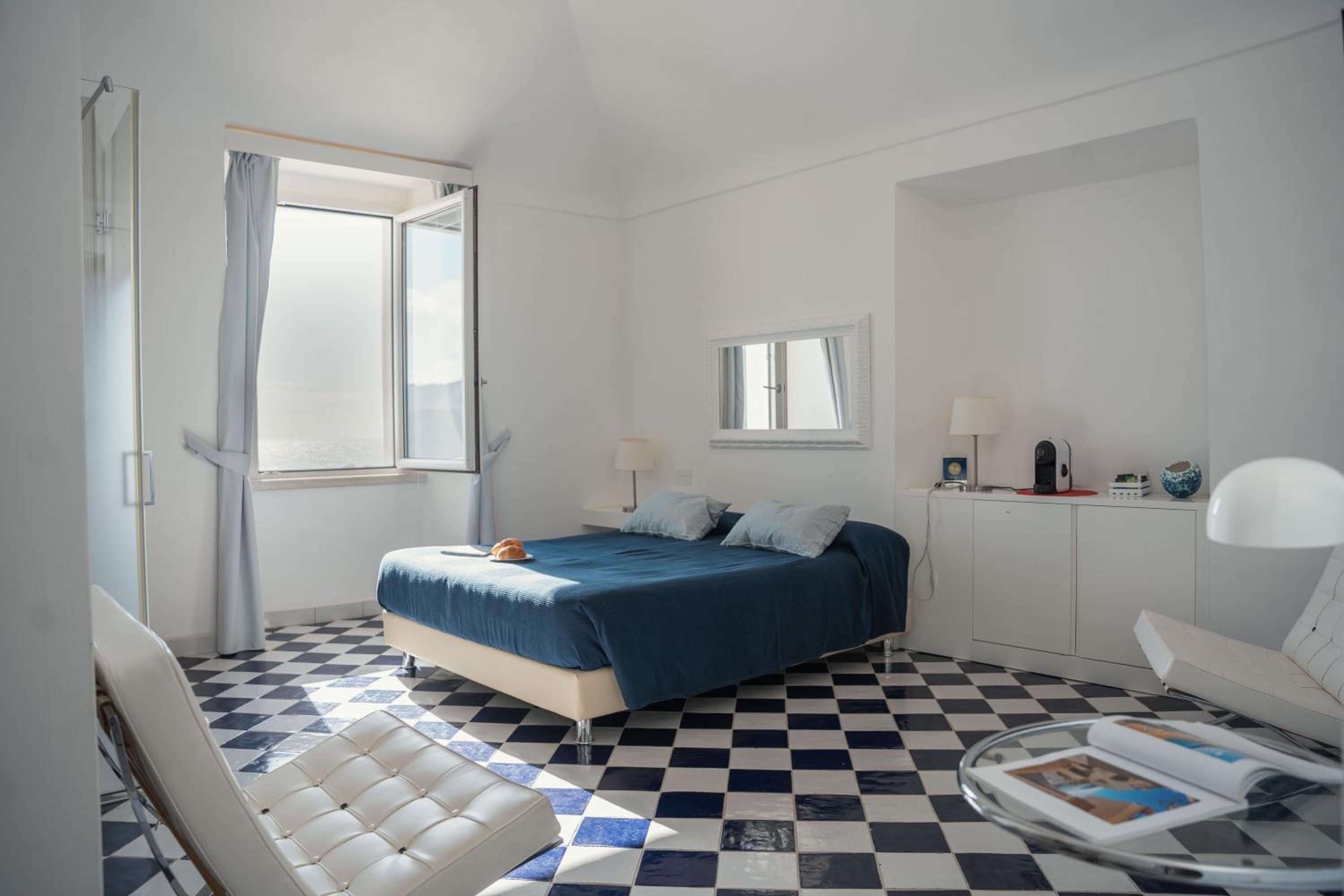 Apartment - Ground Floor photo 3