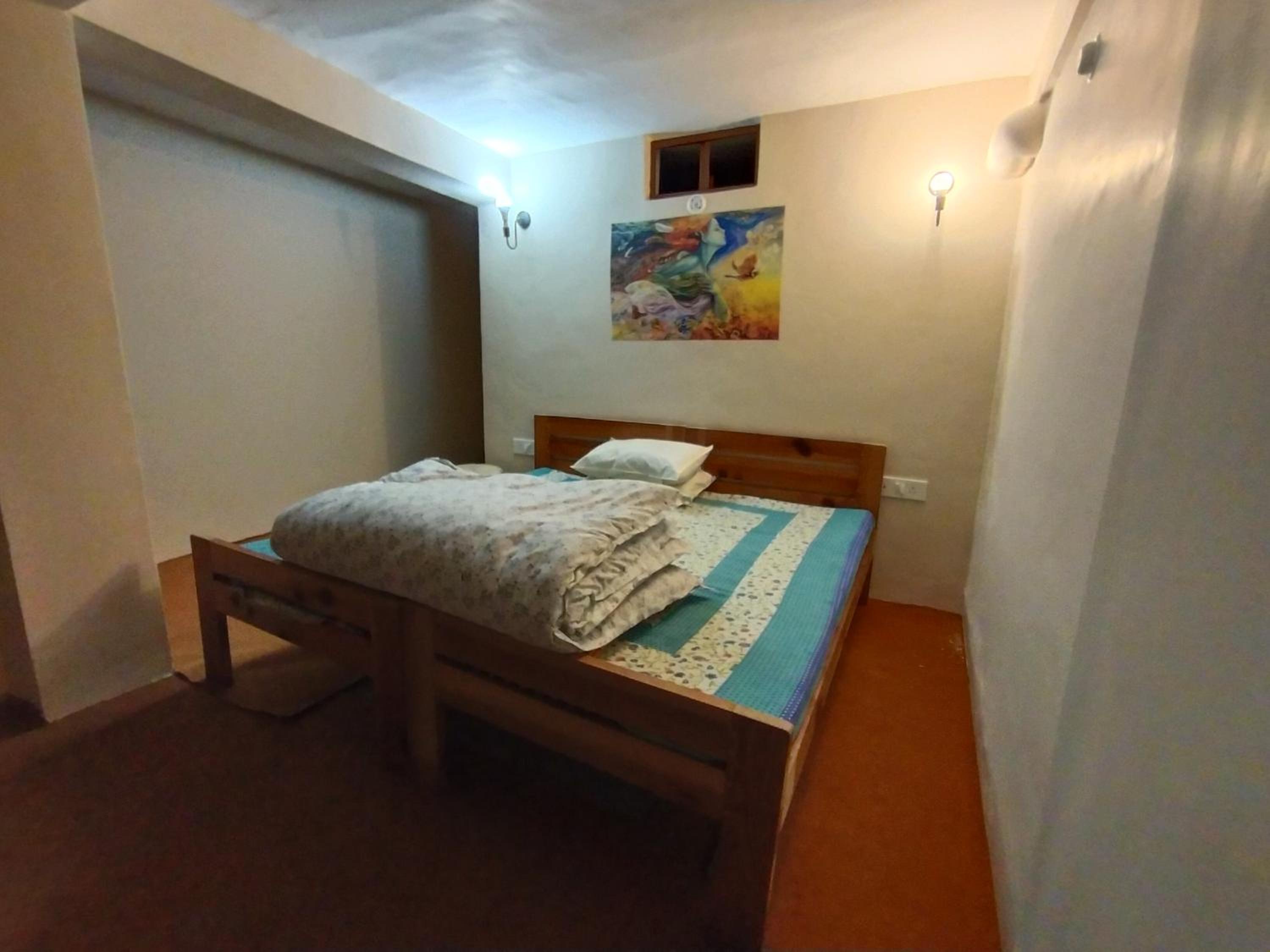 Small Double Room - Photo 16