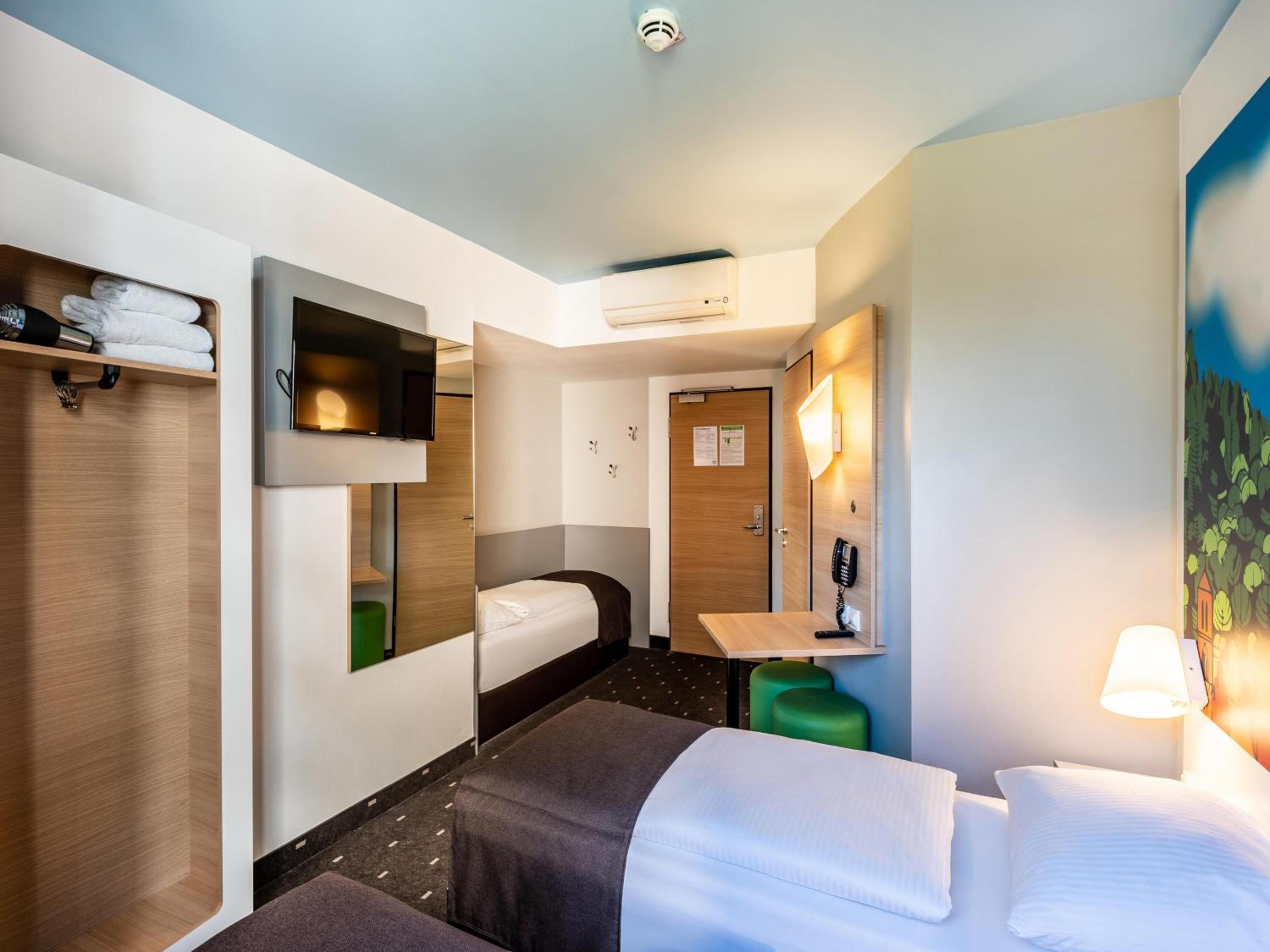 Triple Room