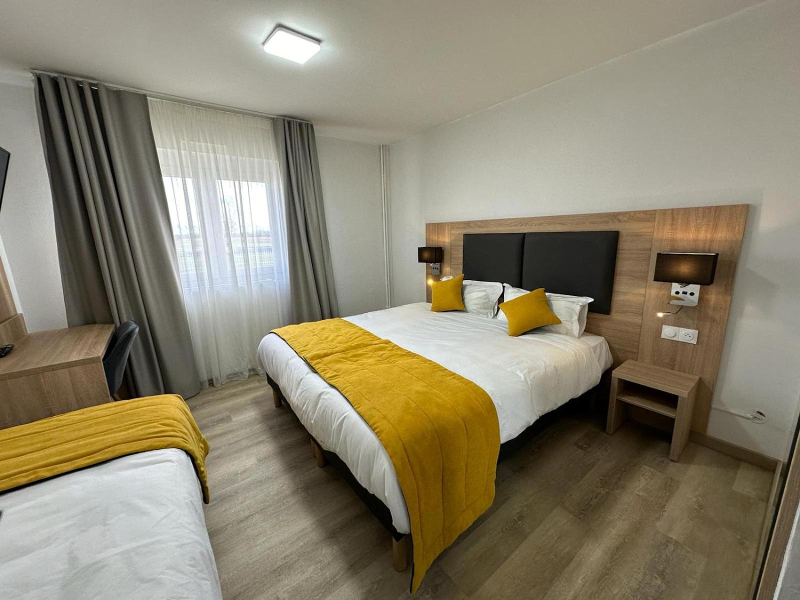 Quadruple Room - Photo 3