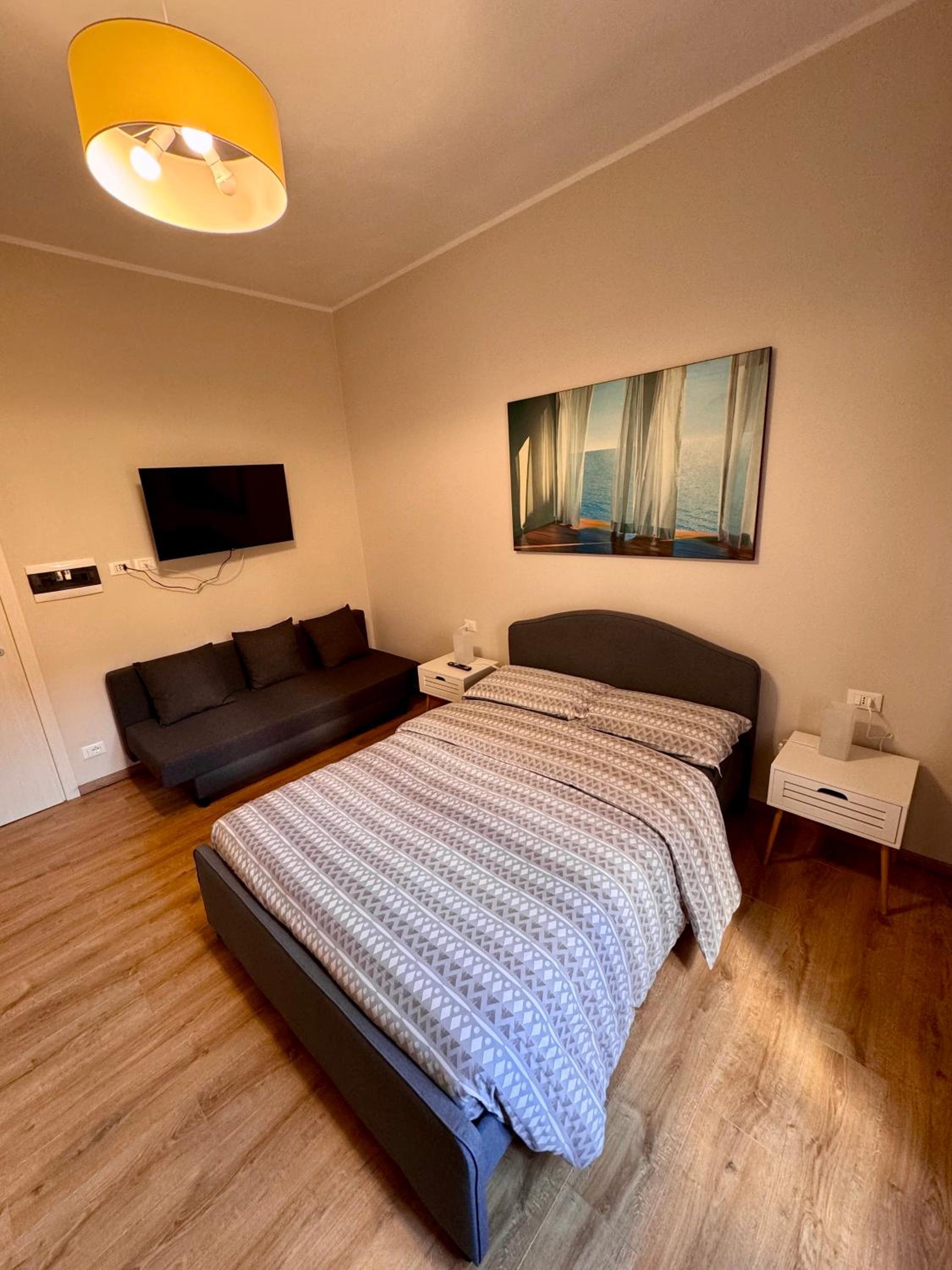One-Bedroom Apartment