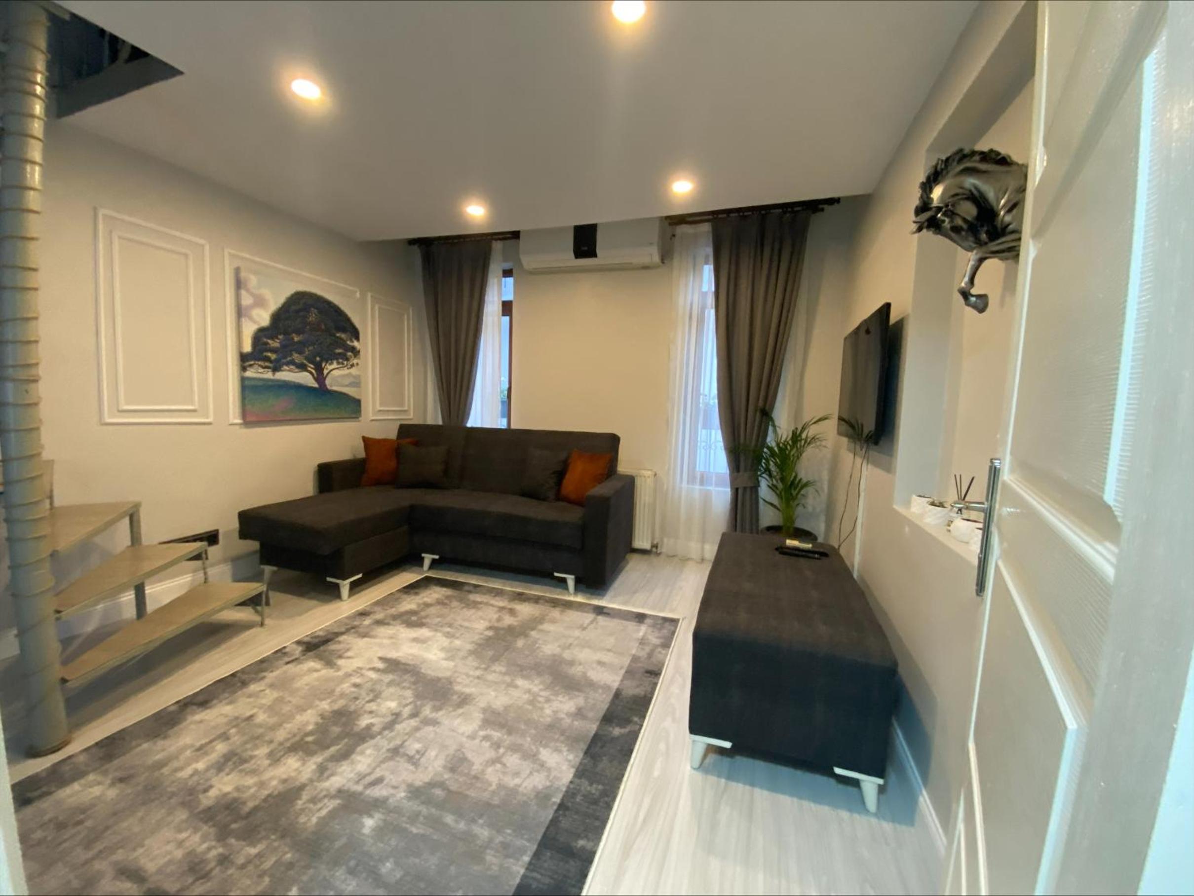 Family Room photo 1
