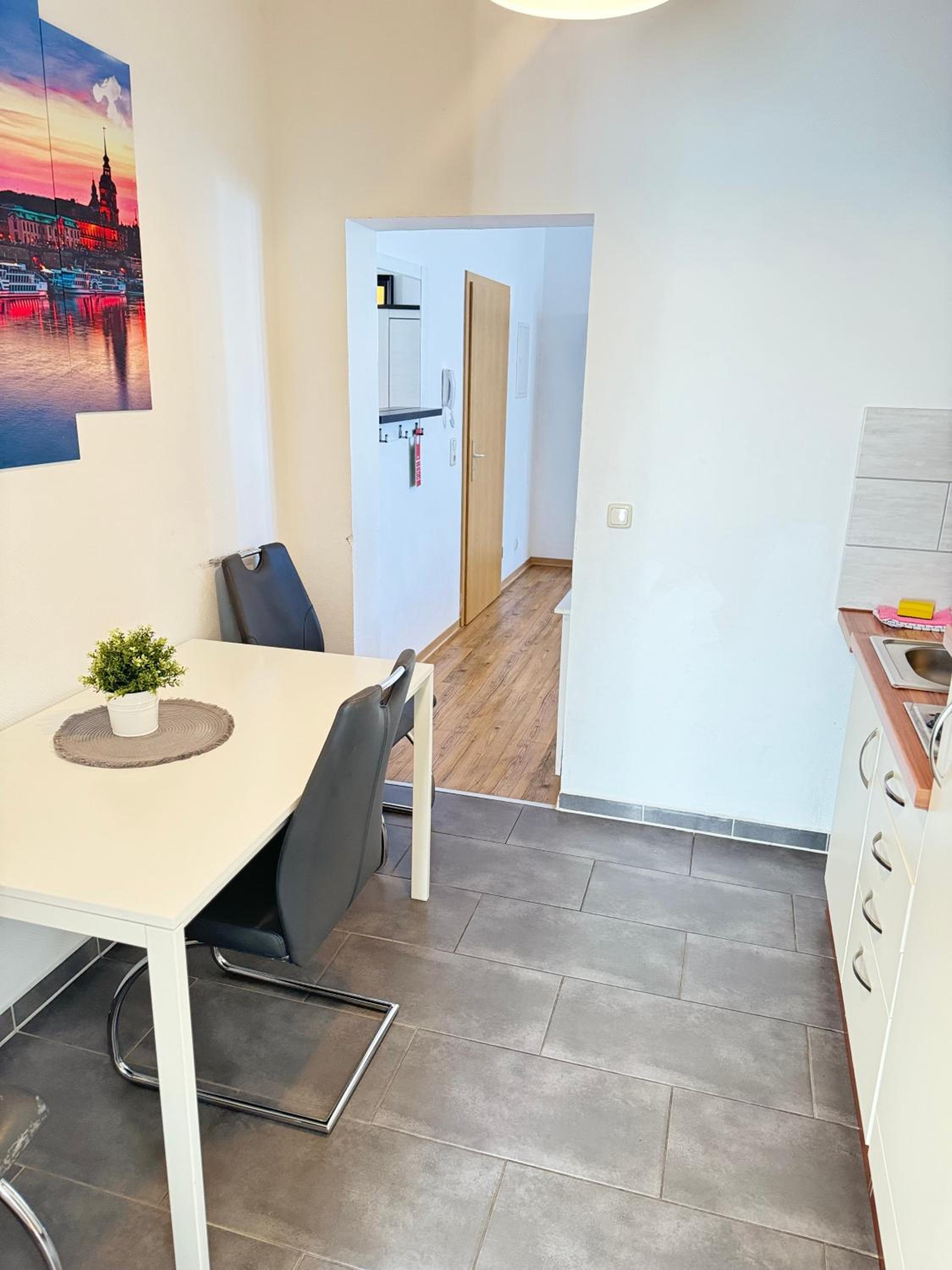 Apartment 1 photo 2