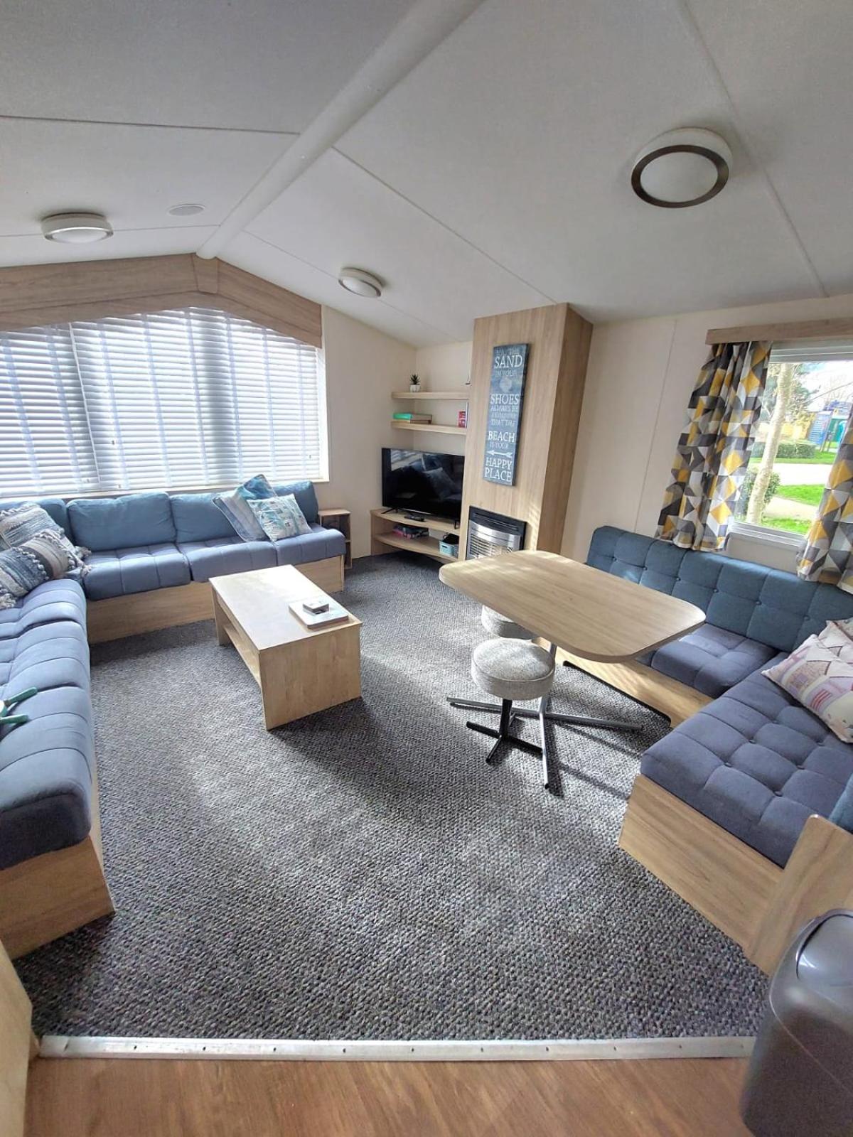 Caravan photo 1