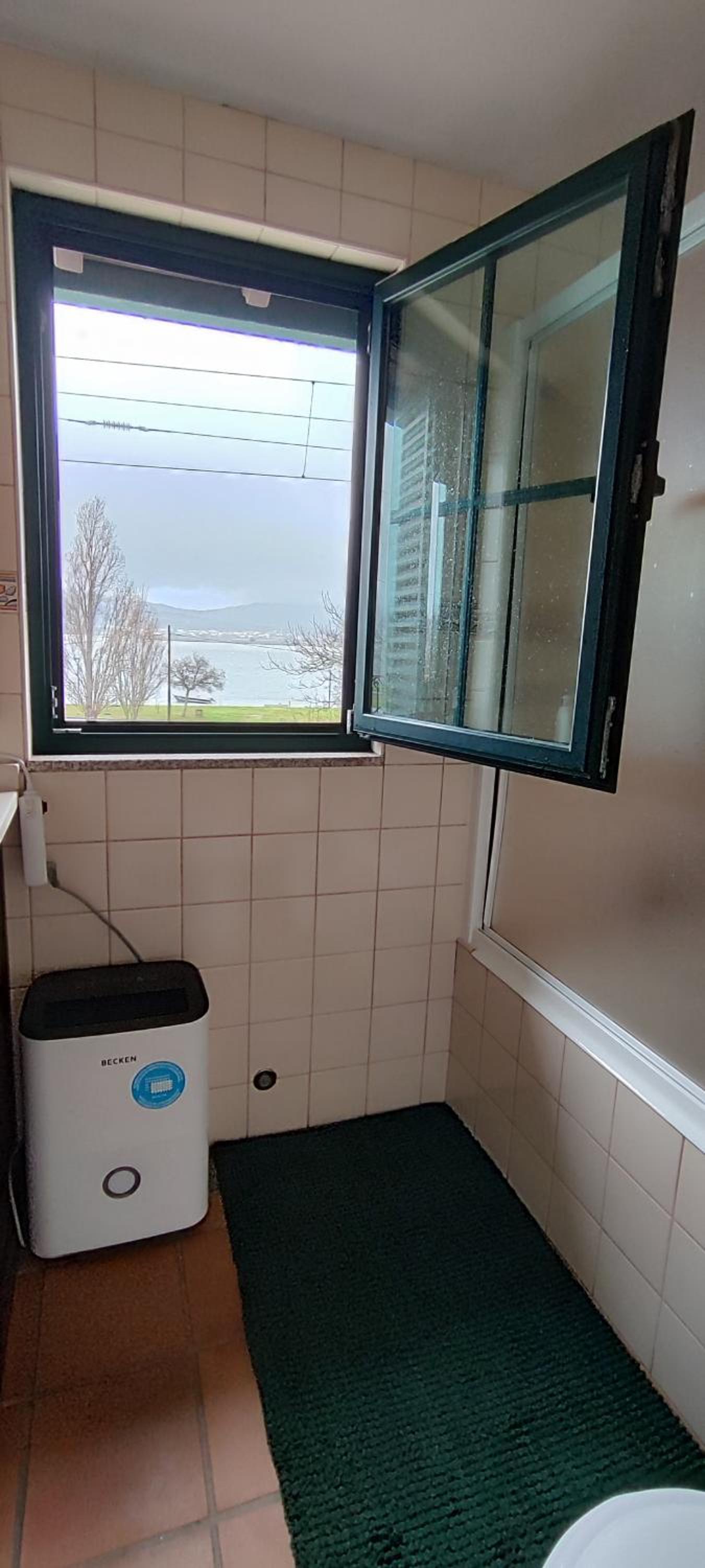 Standard Single Room with Shared Bathroom photo 3