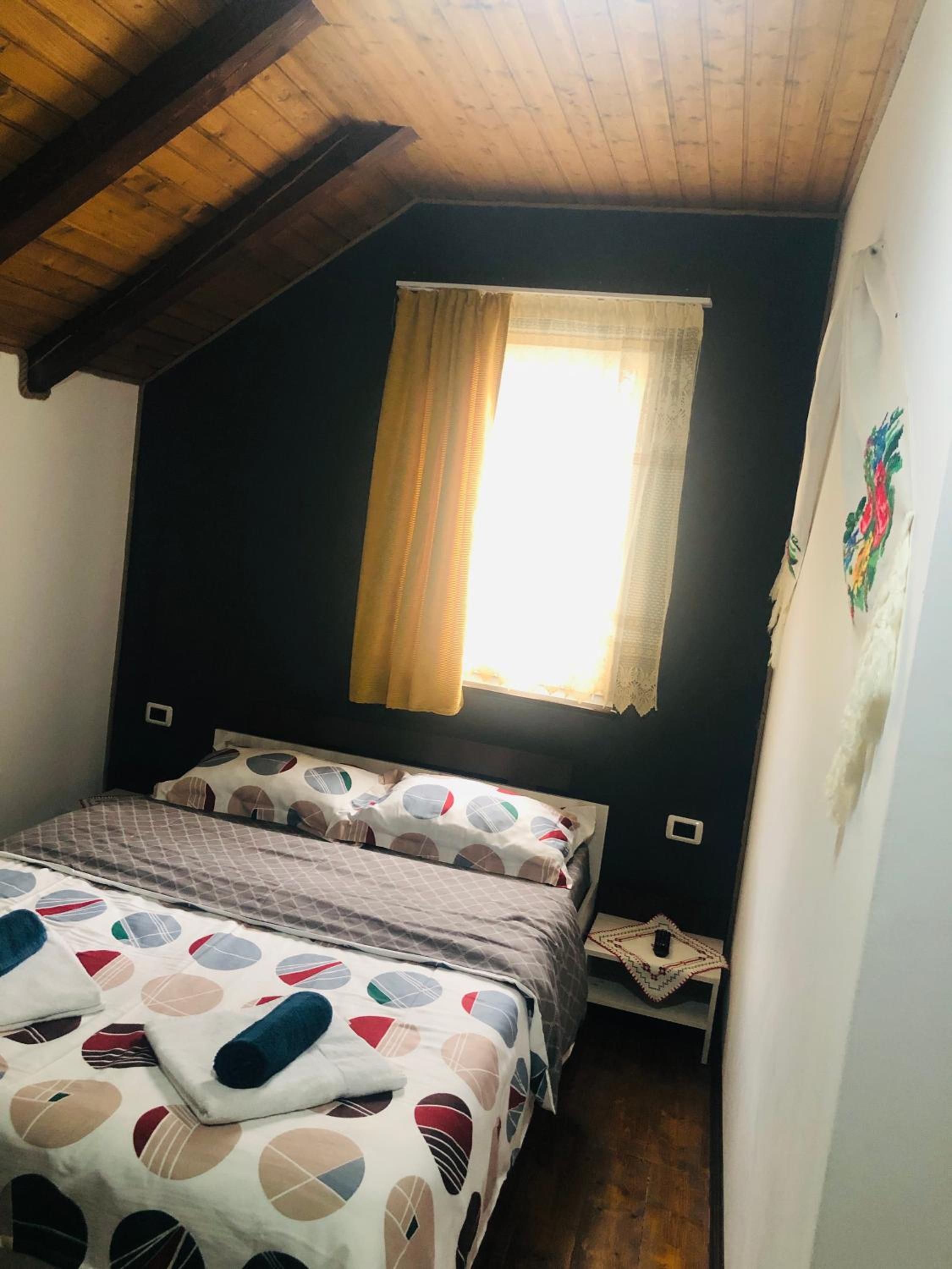 Double Room With Extra Bed photo 2