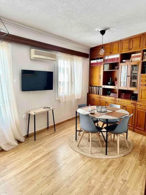 One-Bedroom Apartment photo 3