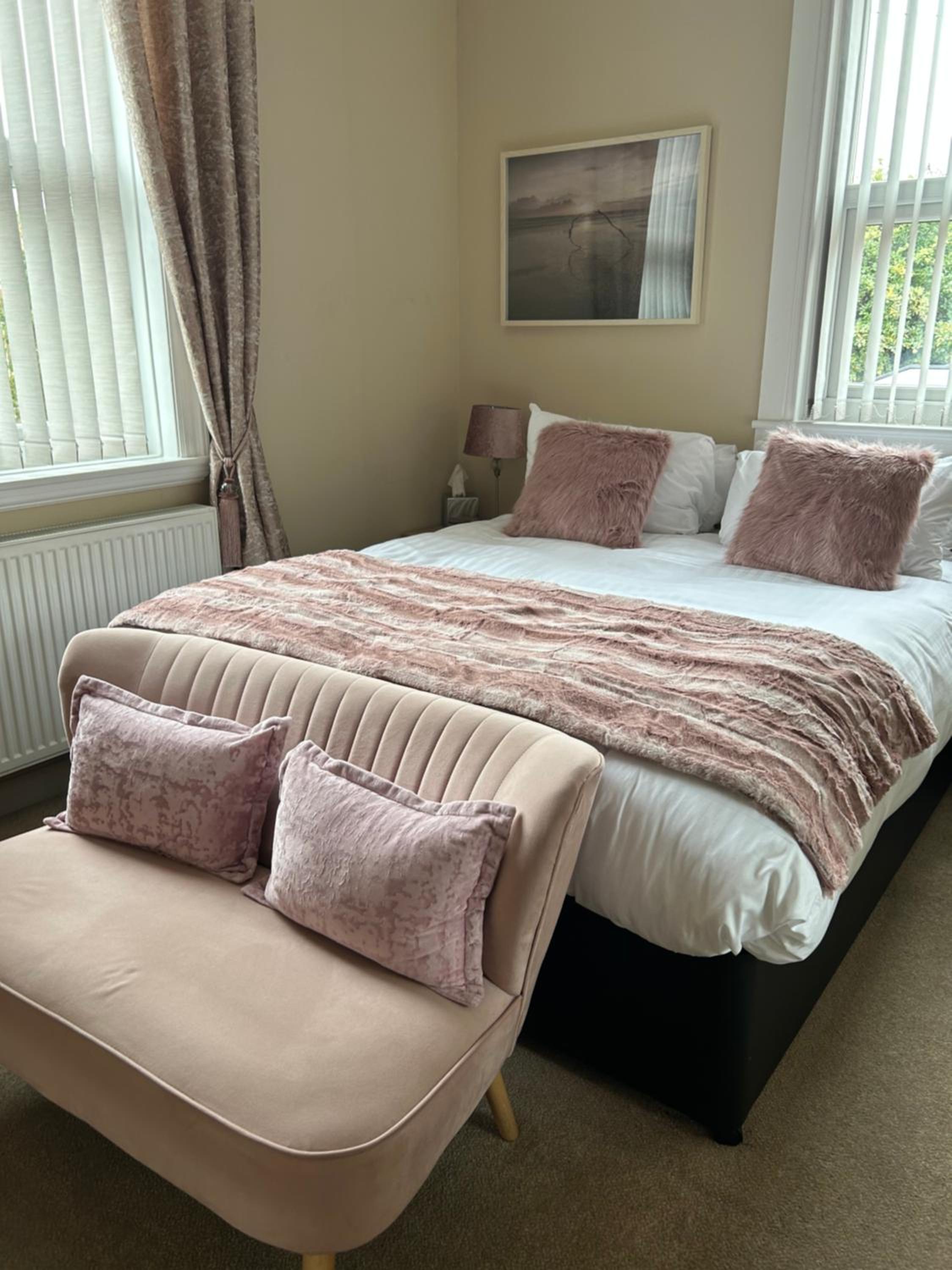 King Room with Ensuite - Photo 4