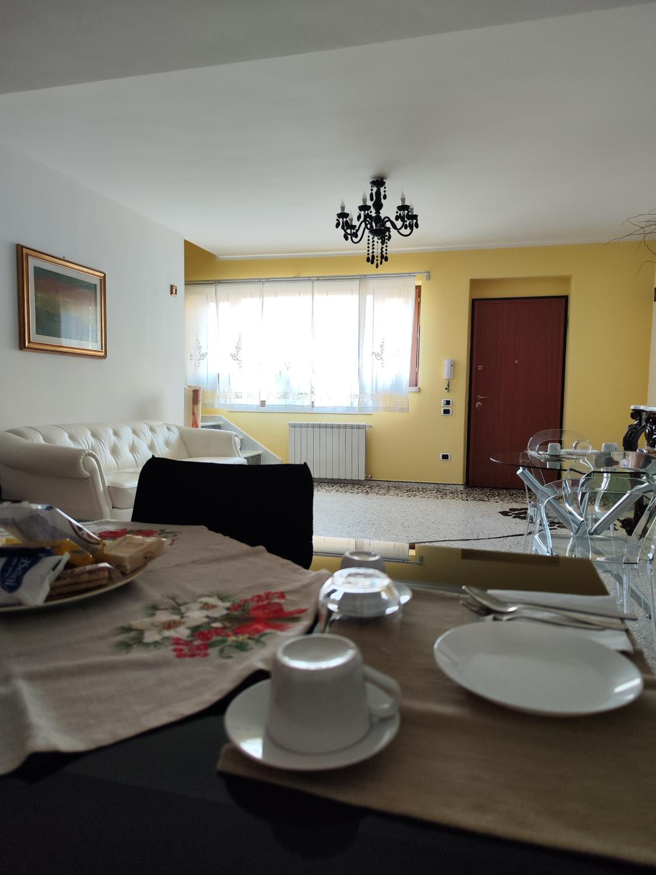 Family Room - Photo 20