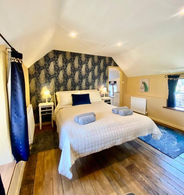 Three-Bedroom House photo 1