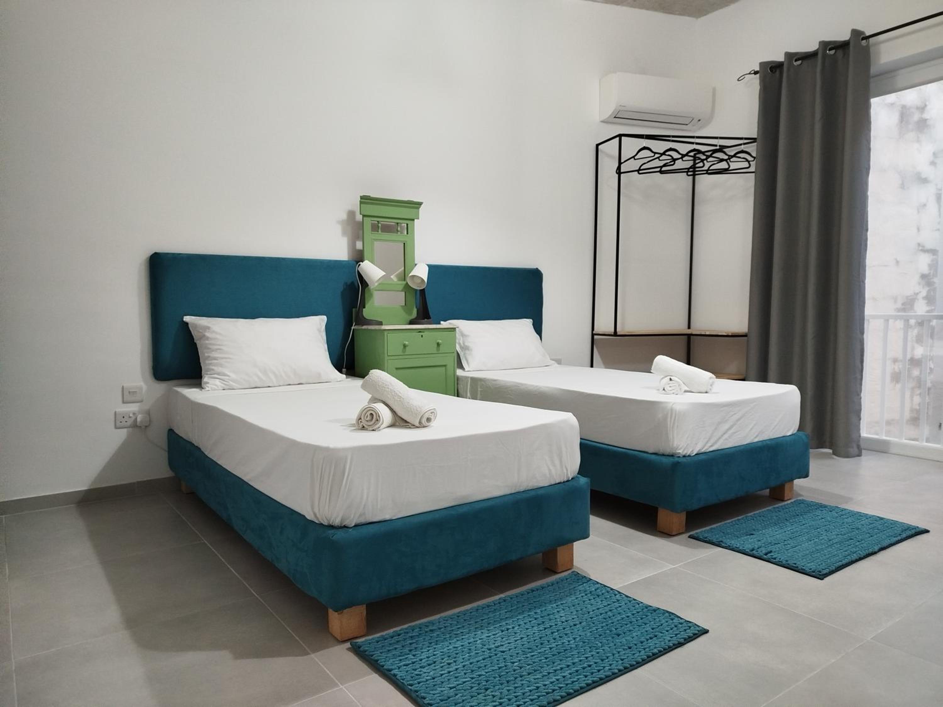 Deluxe Twin Room photo 3