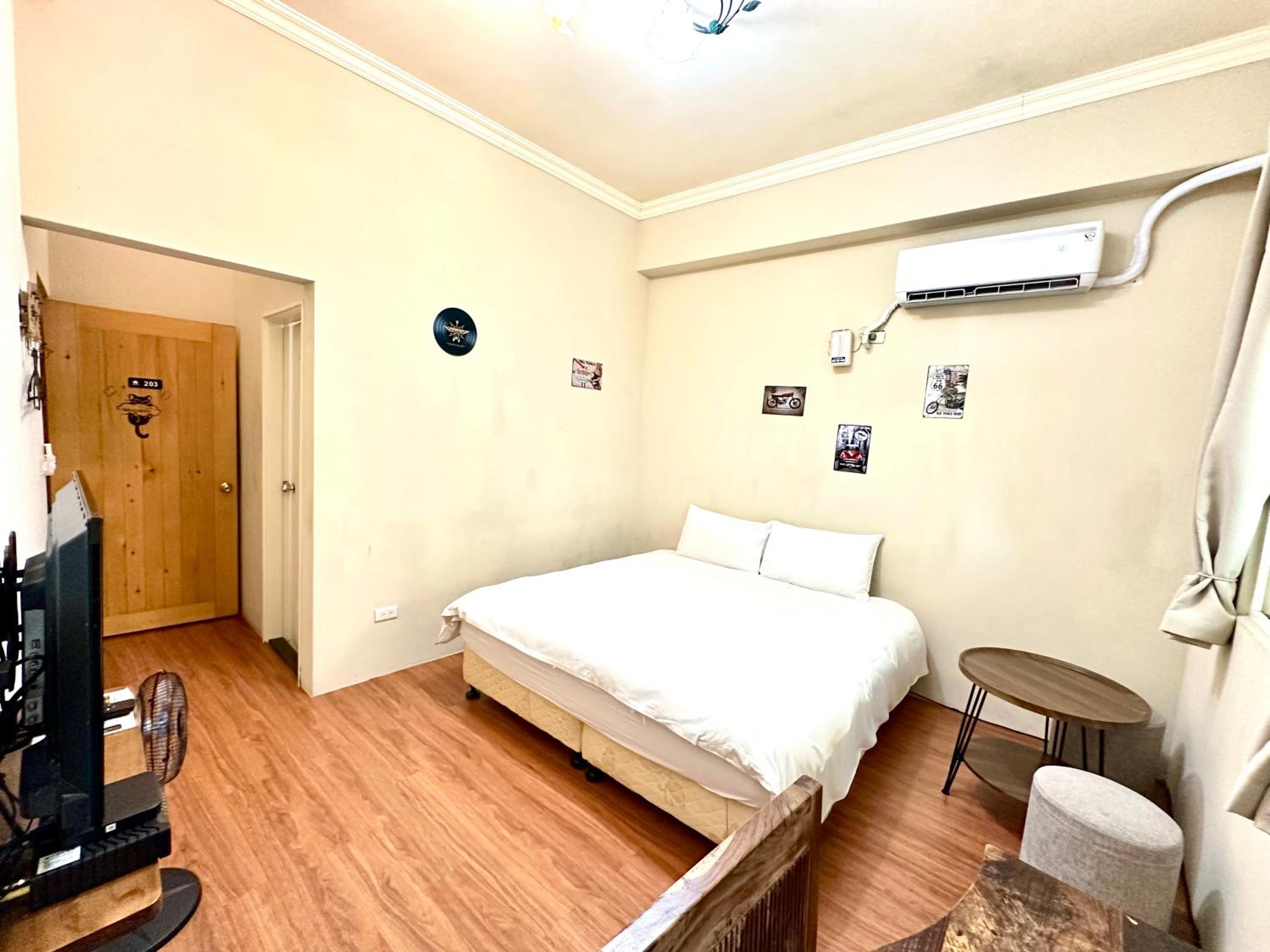 Queen Room