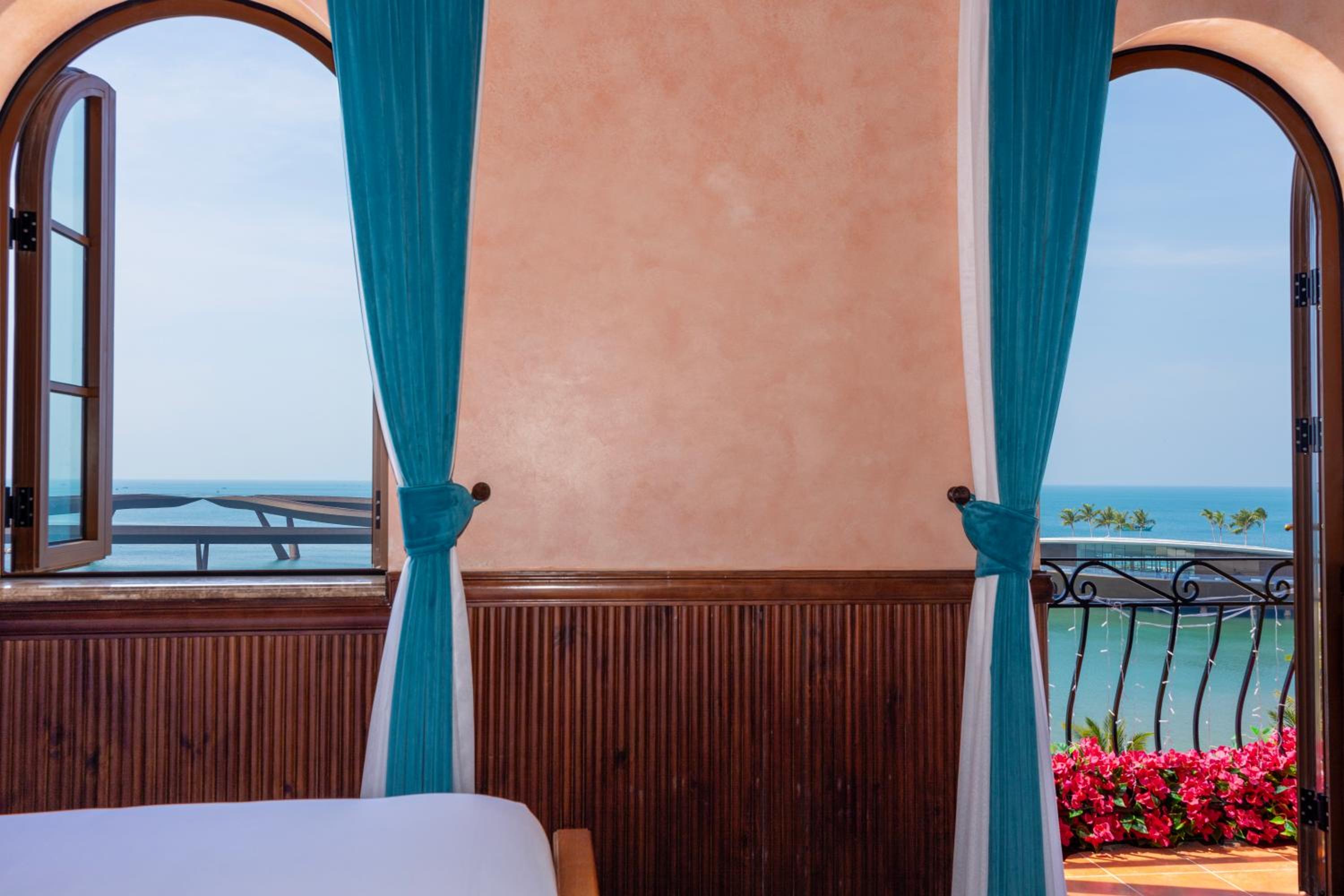Amoris Infinitus, Ocean View, 1 King Bed with Balcony - Photo 15