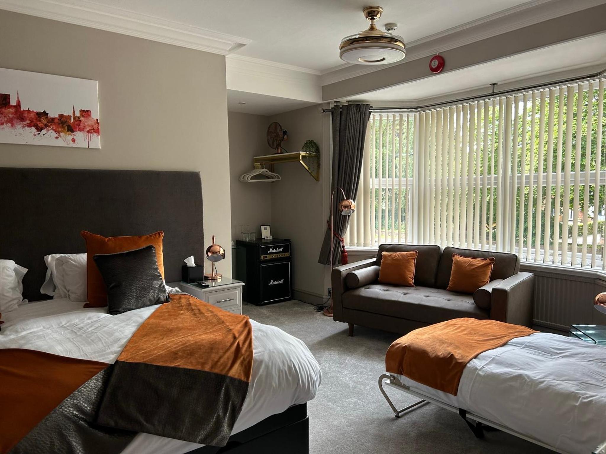 Superior Deluxe Double or Twin Room  - Photo 12