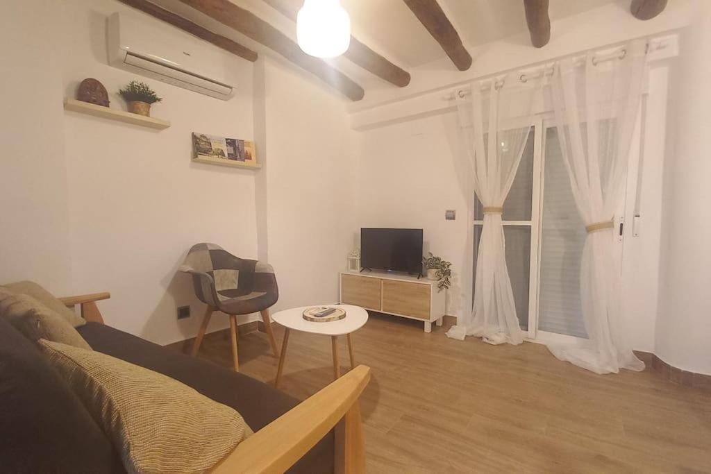 One-Bedroom Apartment photo 3