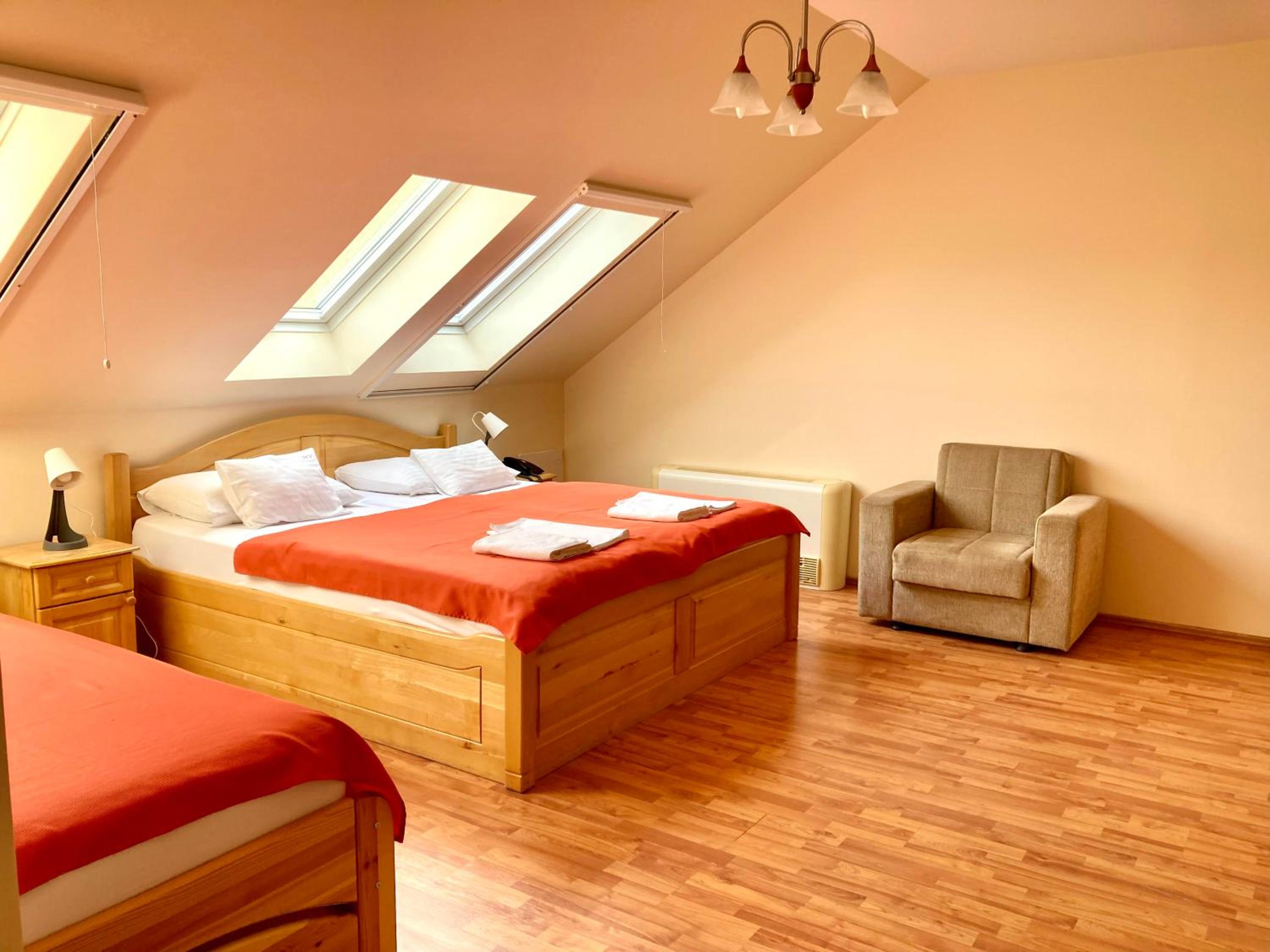 Triple Room photo 2