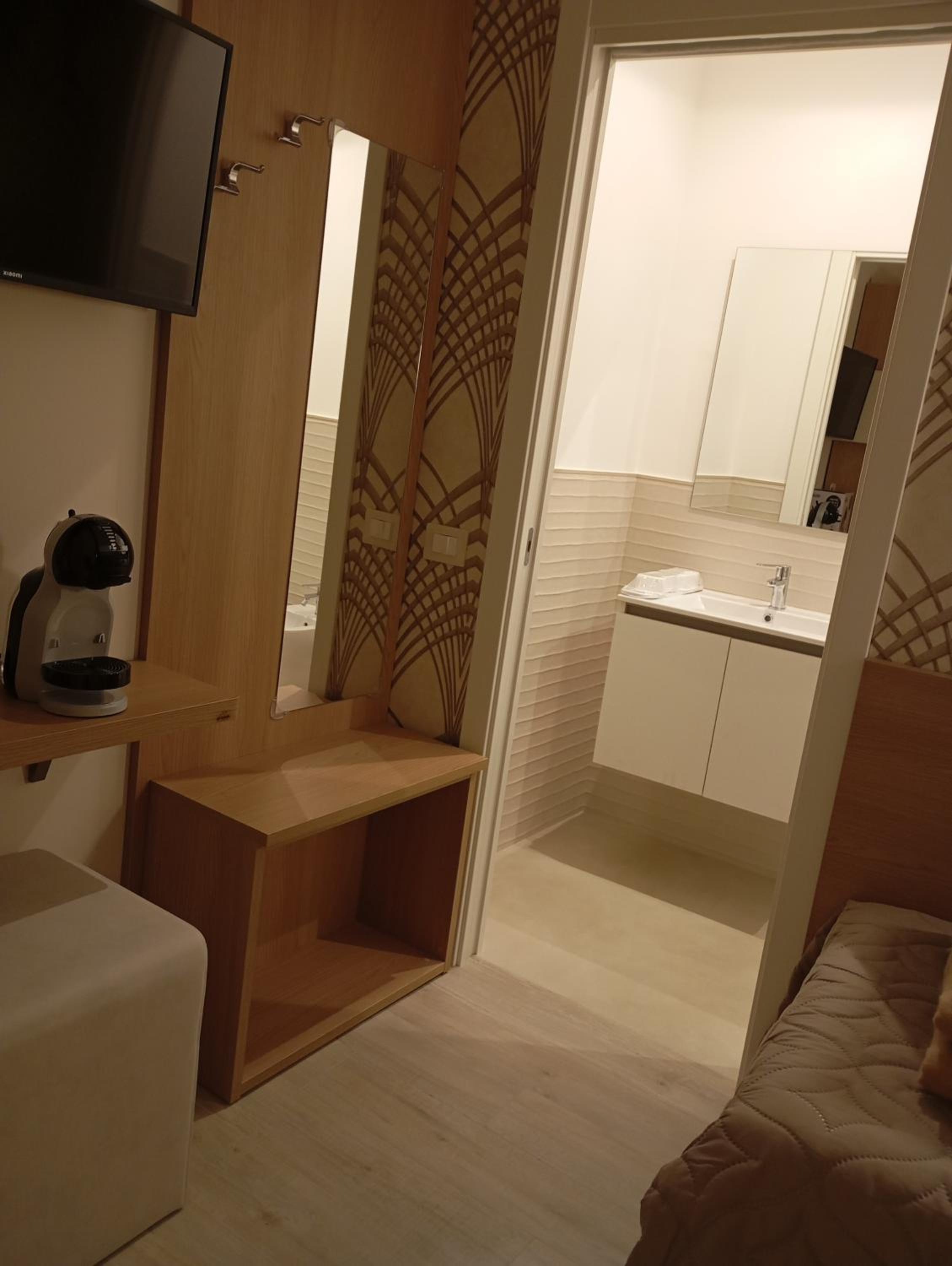 Single Room with Private Bathroom