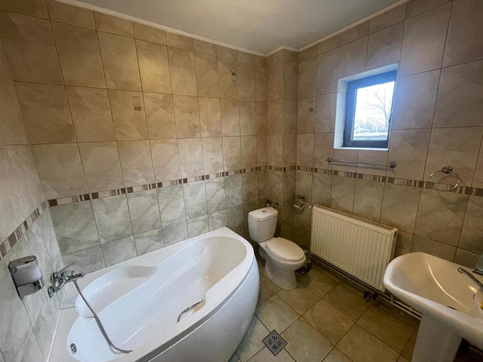 Double Room - Photo 3