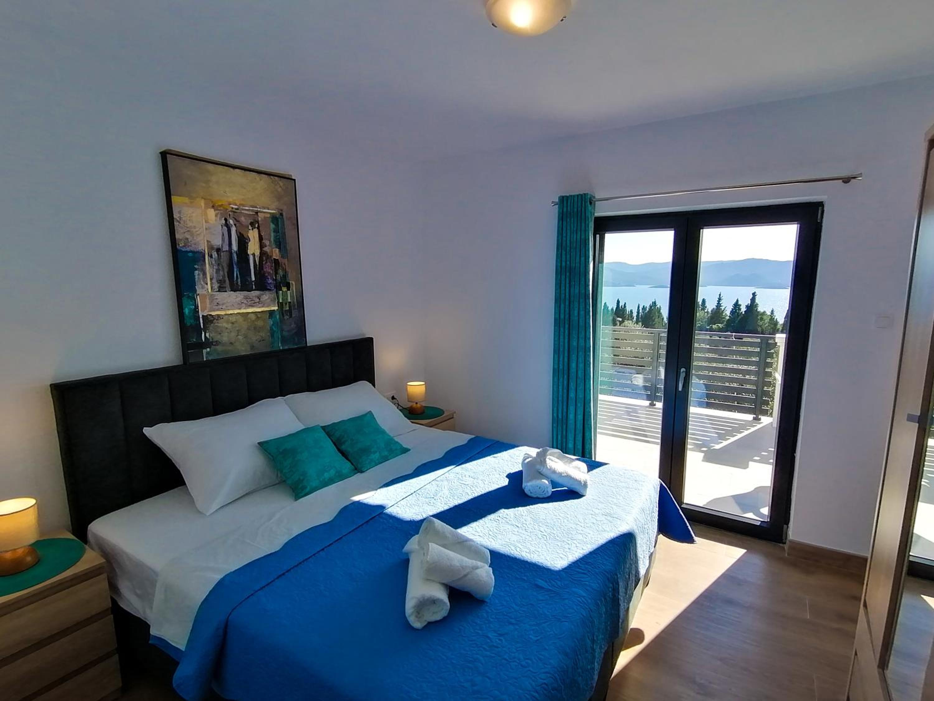 Villa photo 1