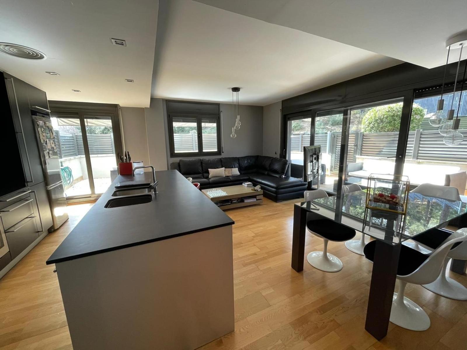Apartment With Terrace photo 2
