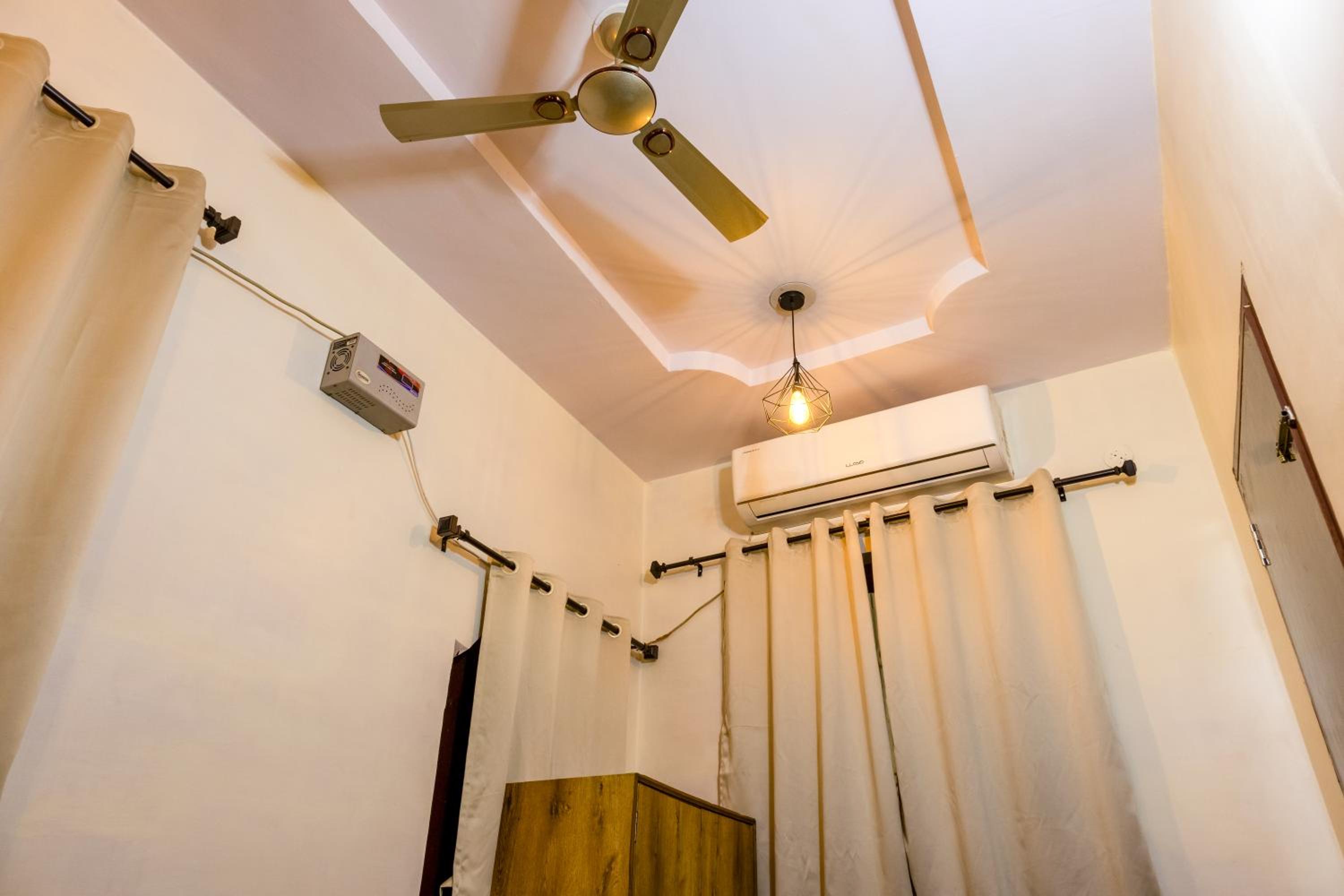 Double Room With Private Bathroom photo 3