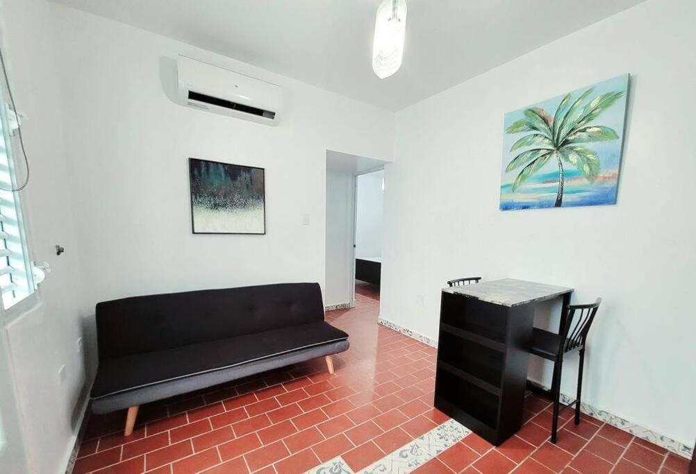 One-Bedroom Apartment photo 3