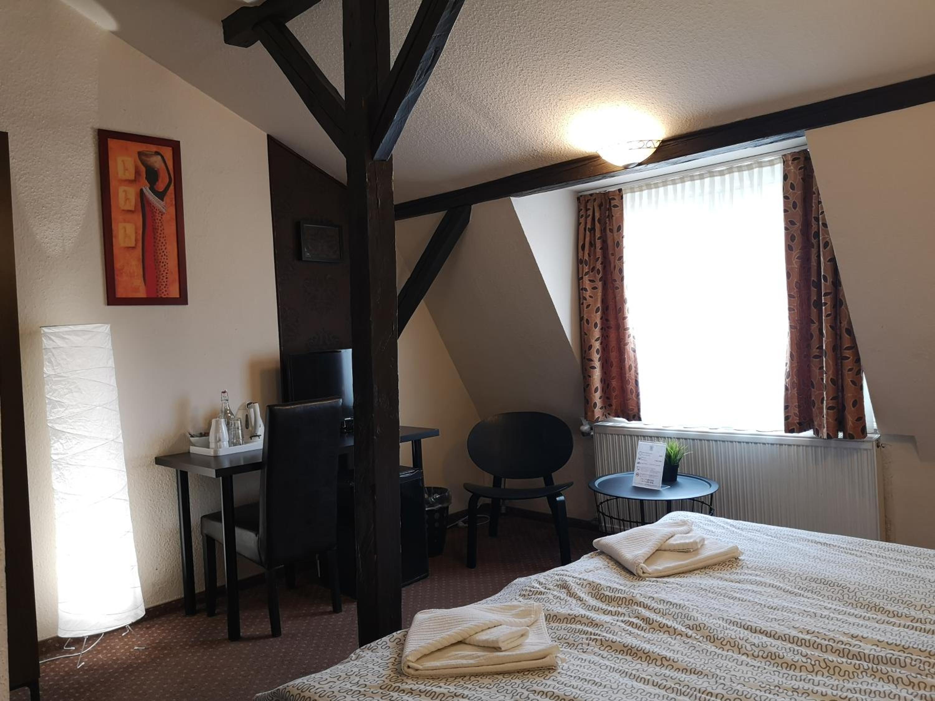 Standard Double or Twin Room - Photo 2