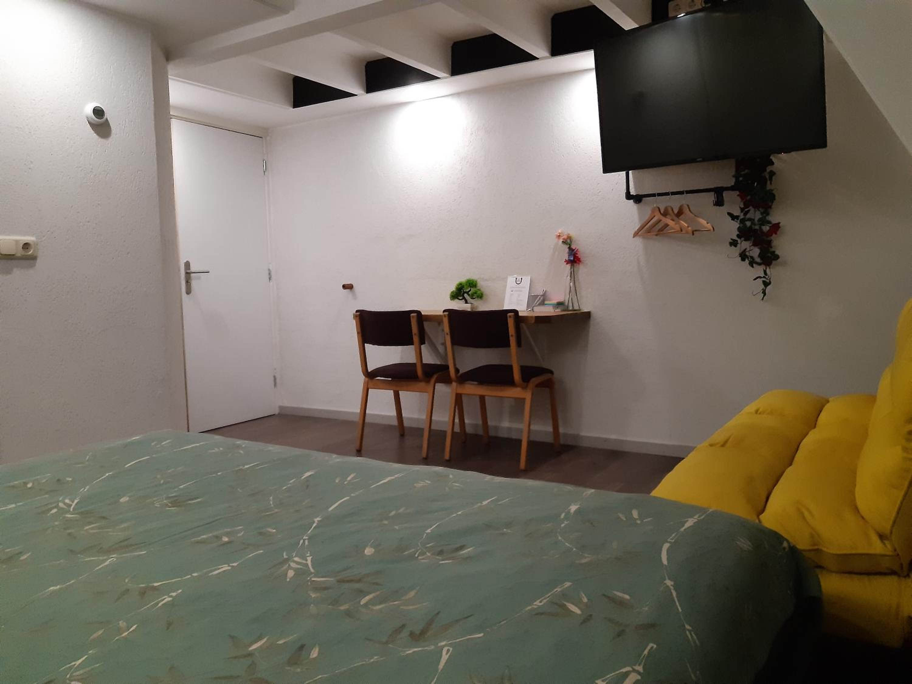 Deluxe King Room photo 1