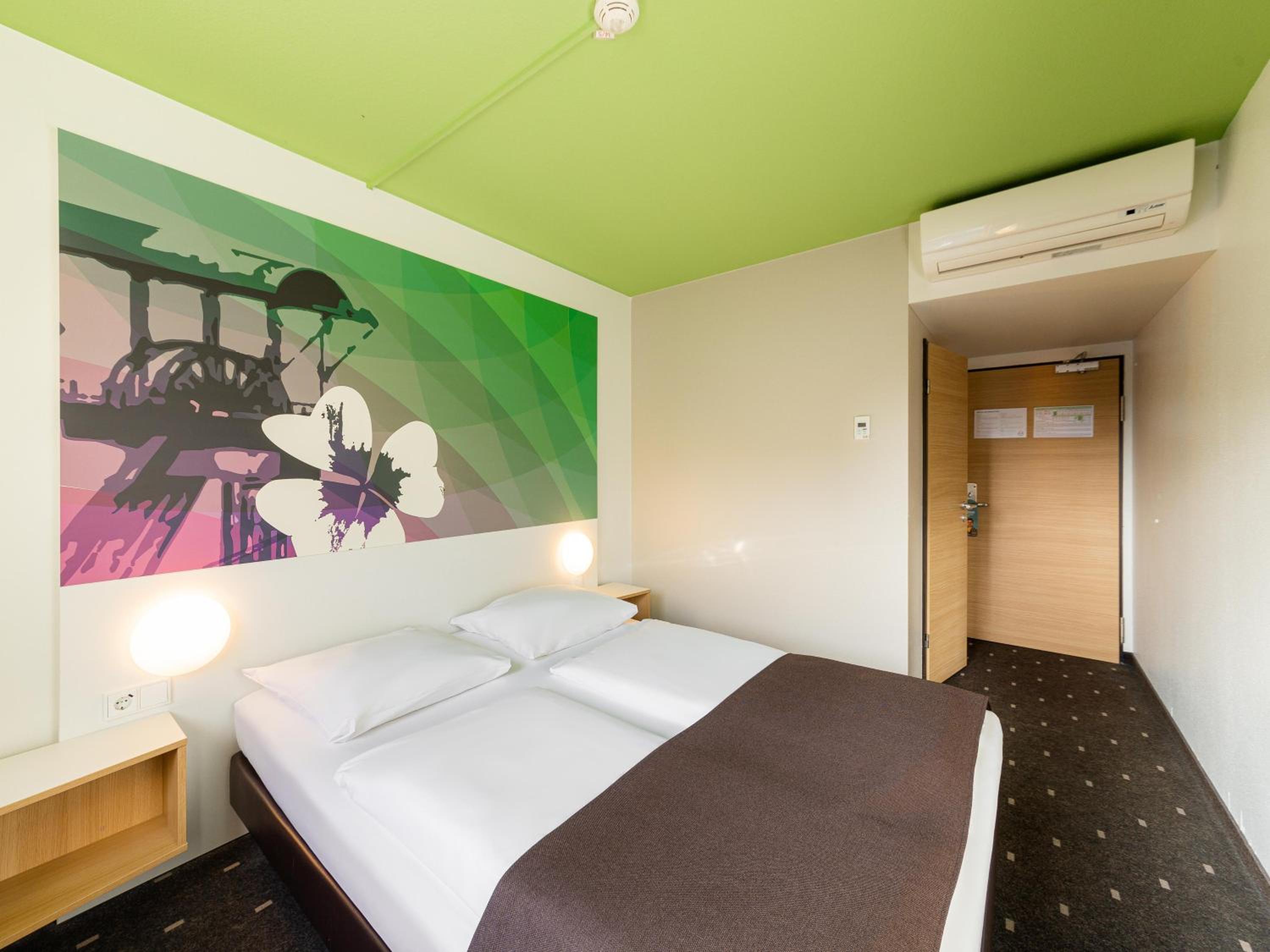Double Room - Photo 6