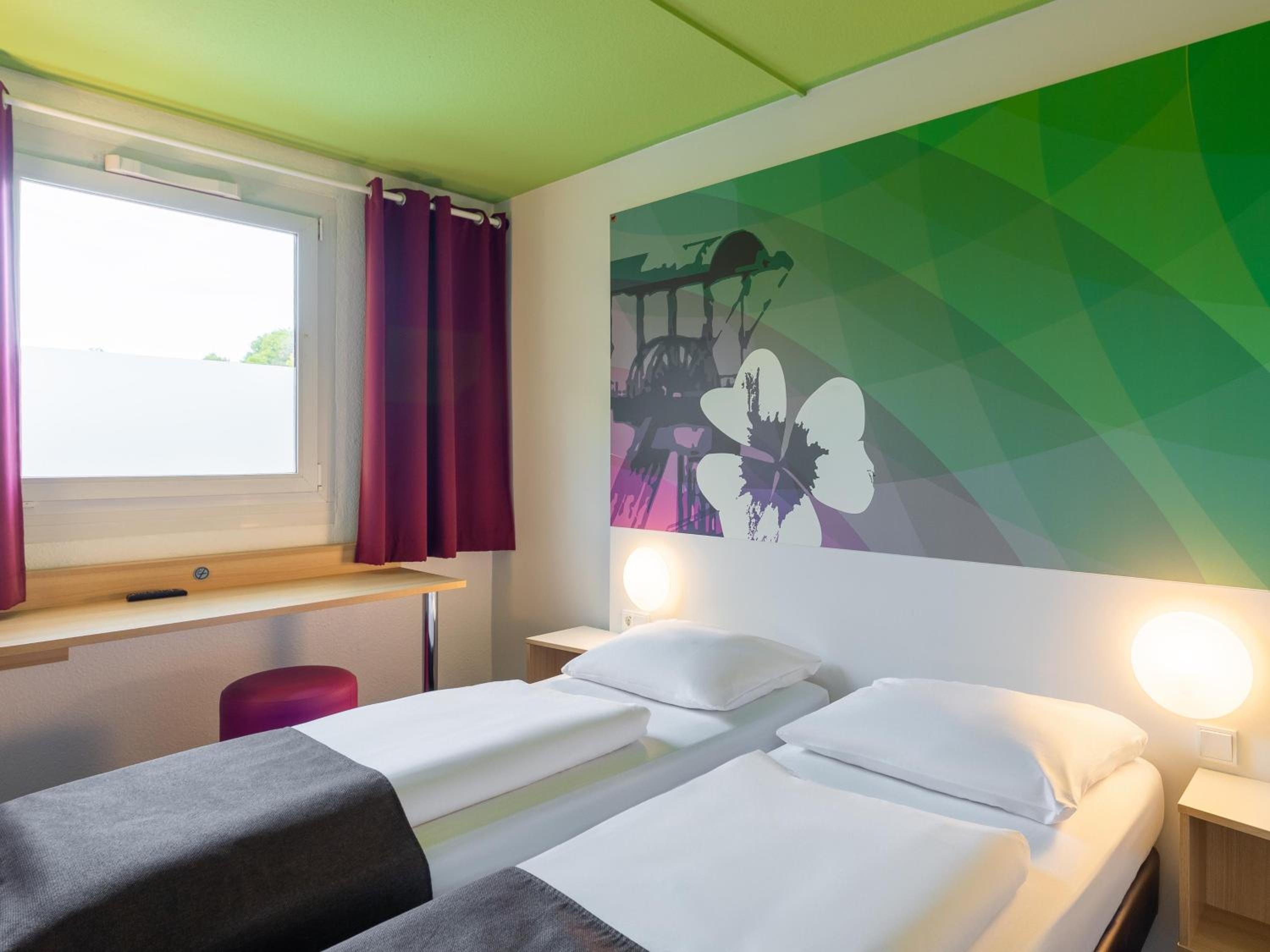 Twin Room - Photo 4