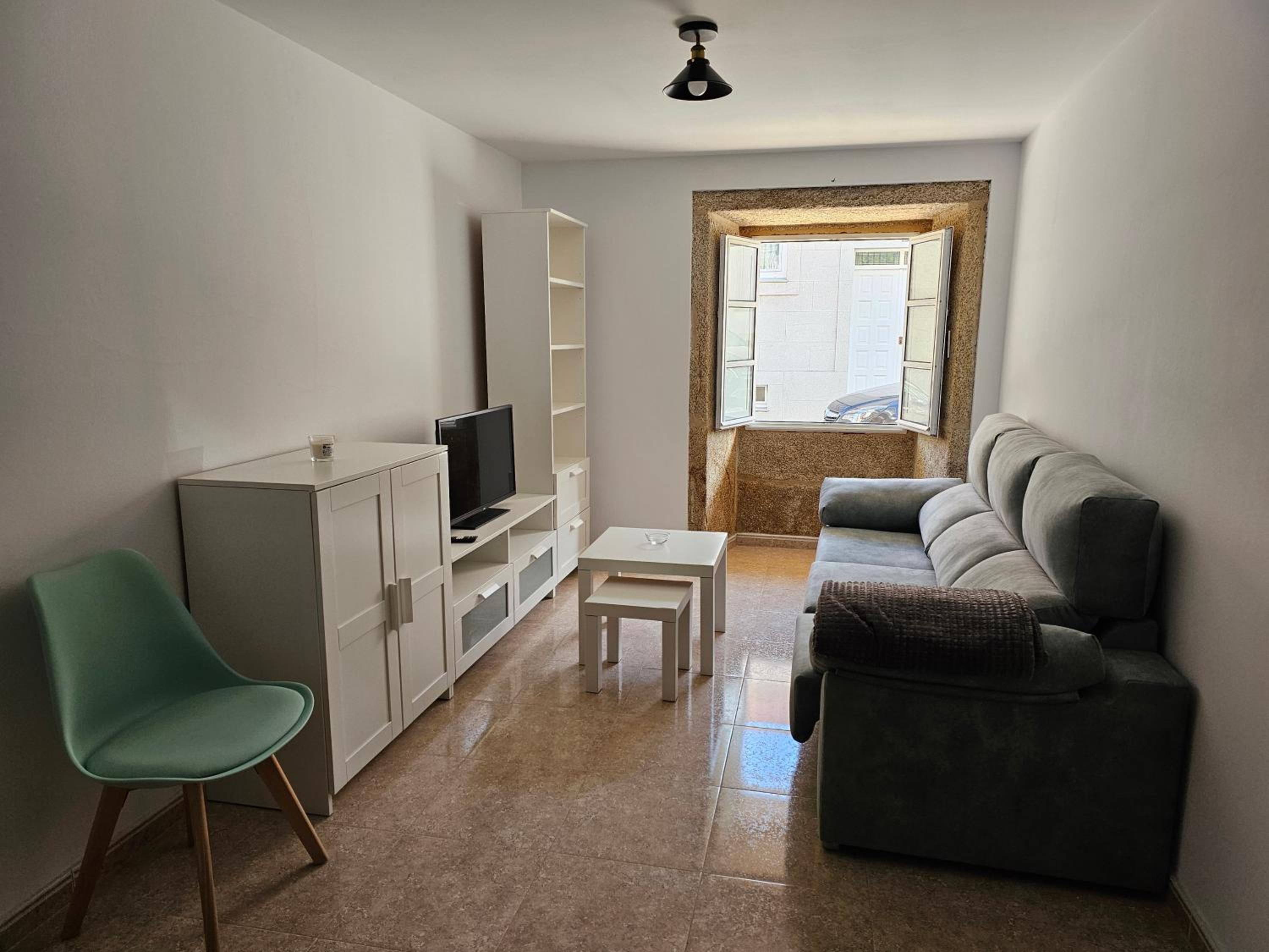 Four-Bedroom House photo 3