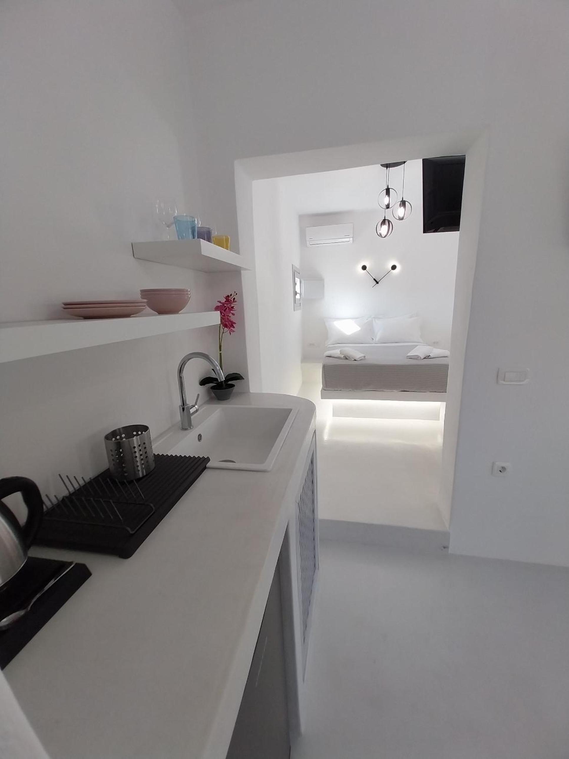 Deluxe Room - Photo 28