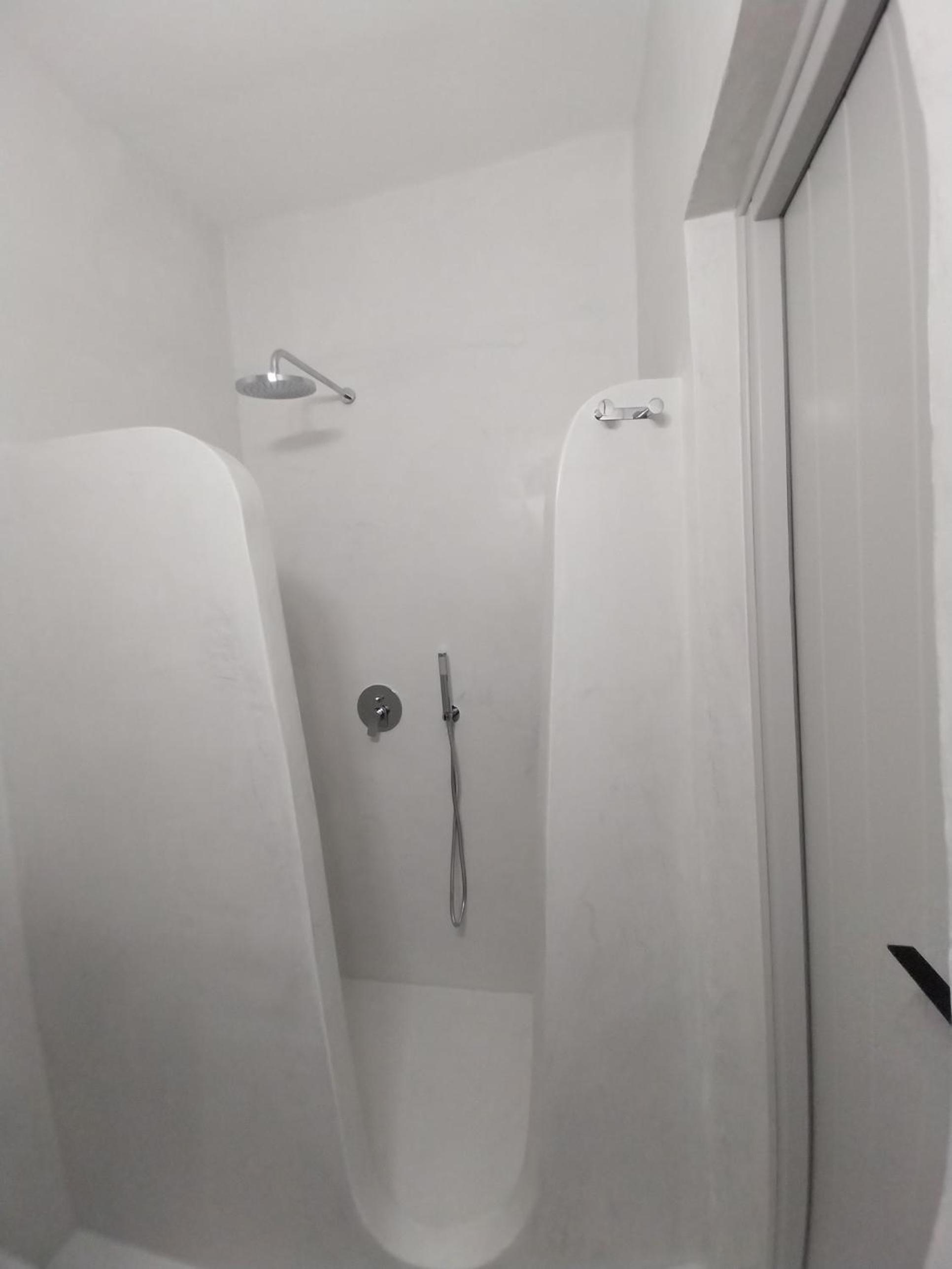 Deluxe Room - Photo 24