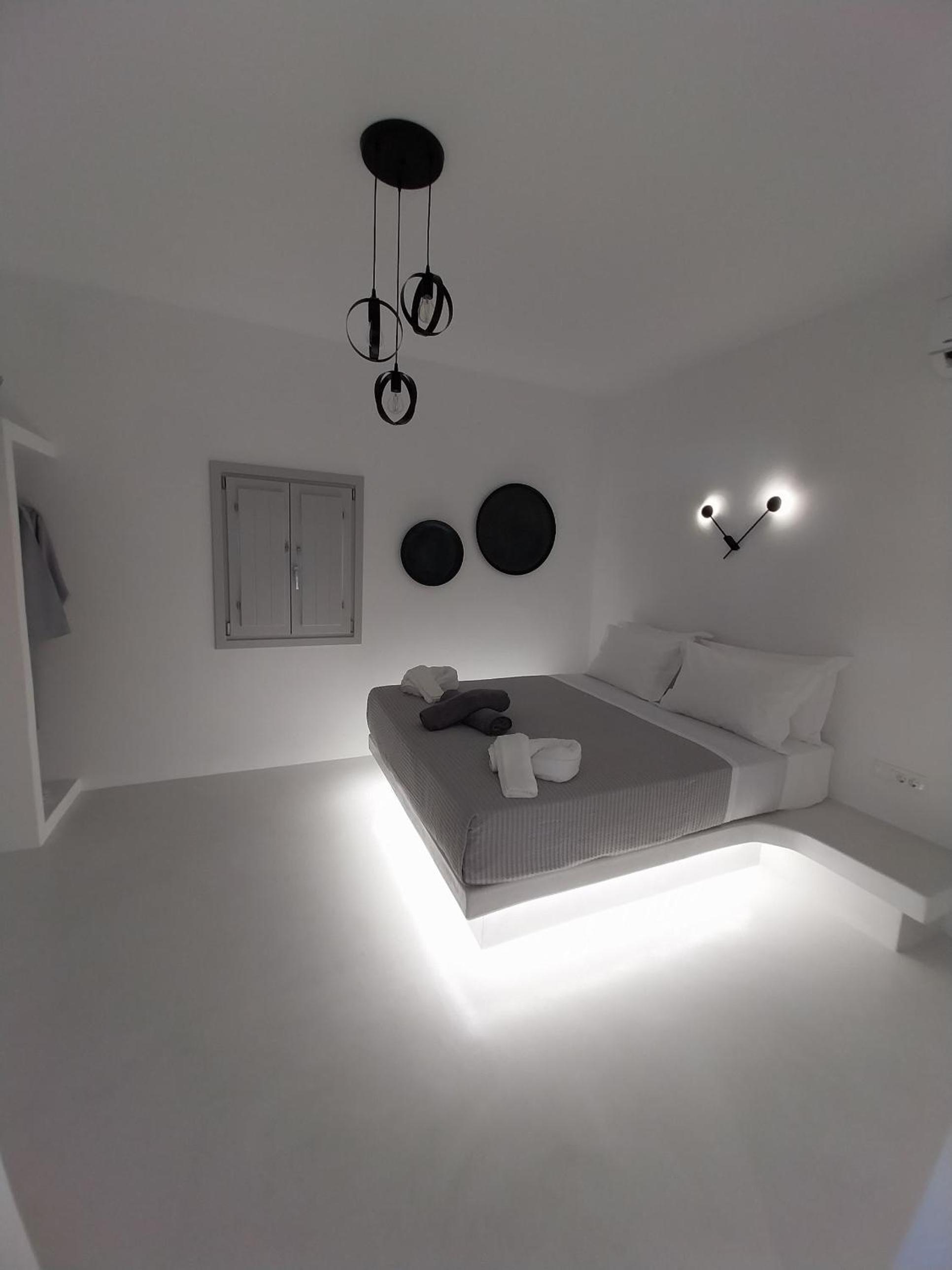 Deluxe Room - Photo 22