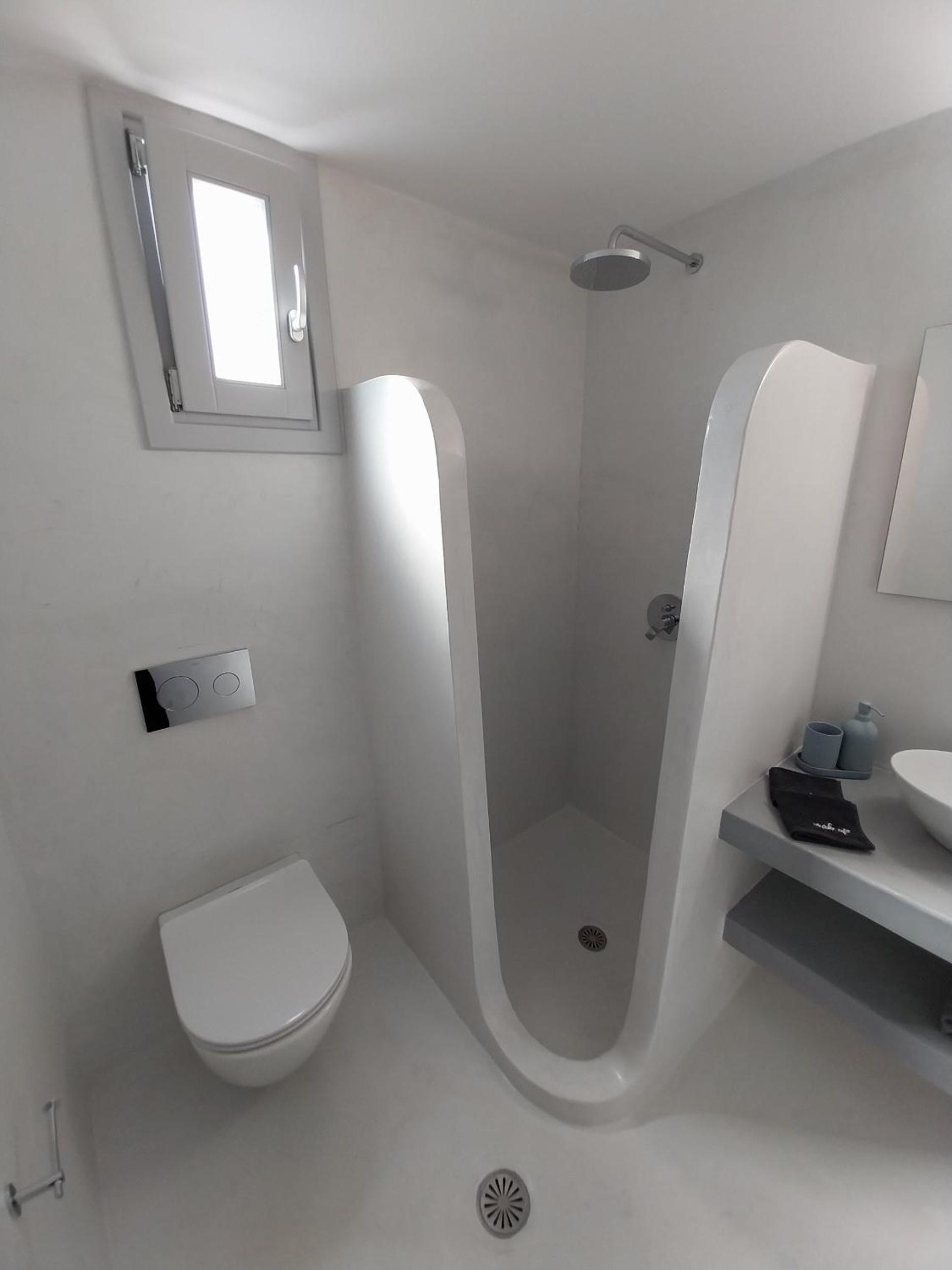 Deluxe Room - Photo 19