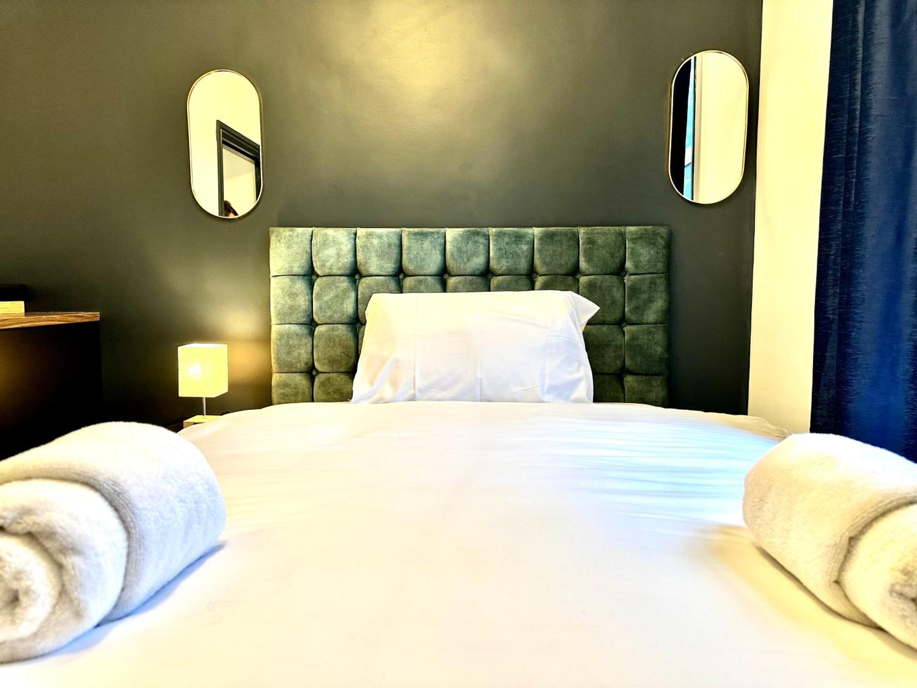 Deluxe Double Room with Shower photo 1