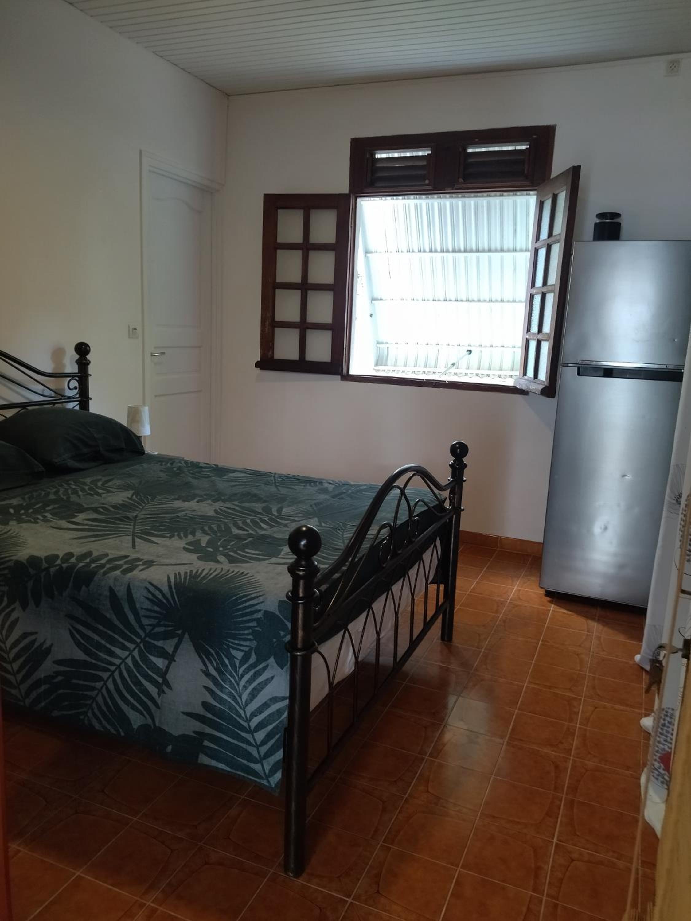 One-Bedroom House photo 1