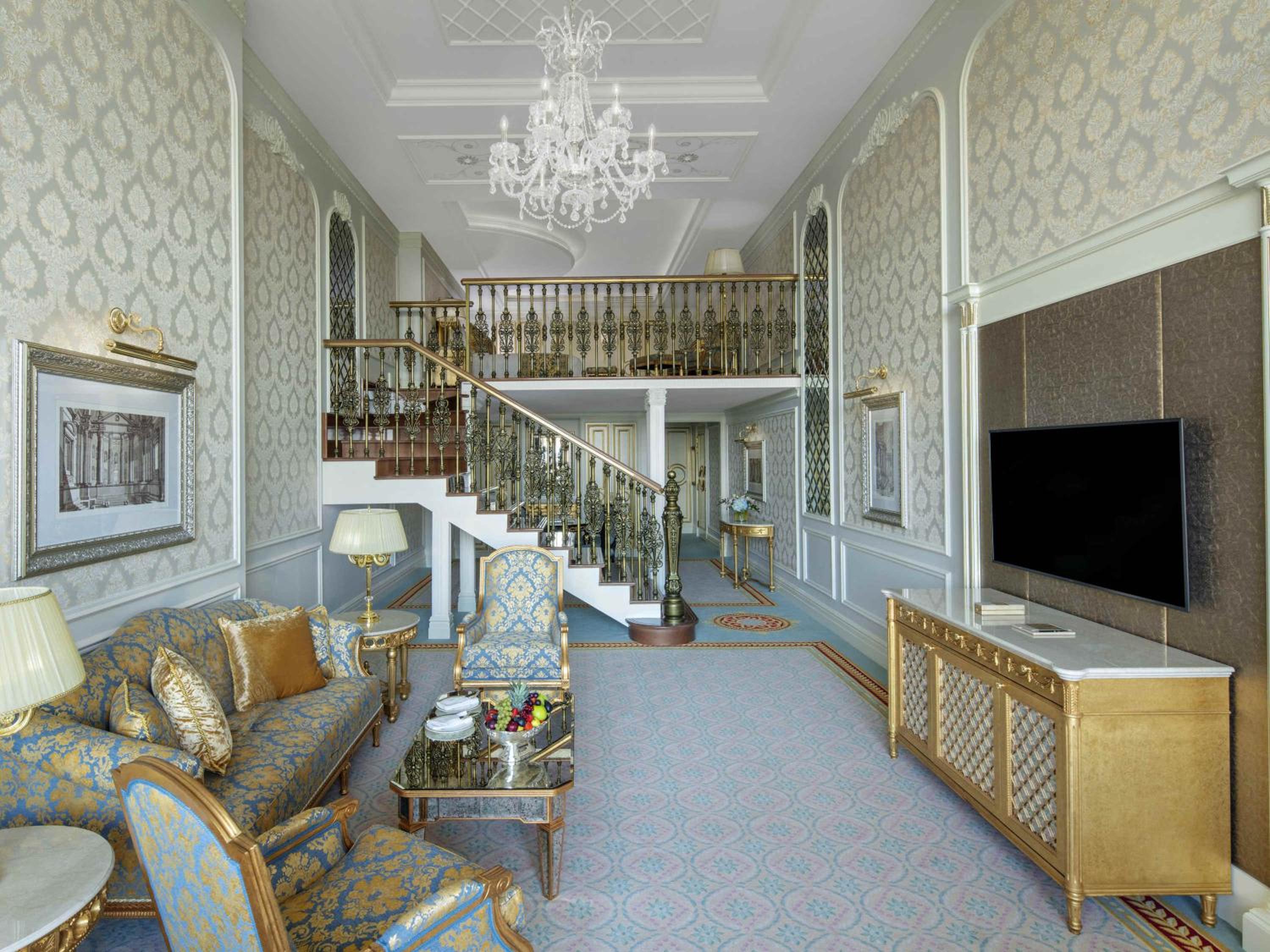Duplex Suite With Lounge Access