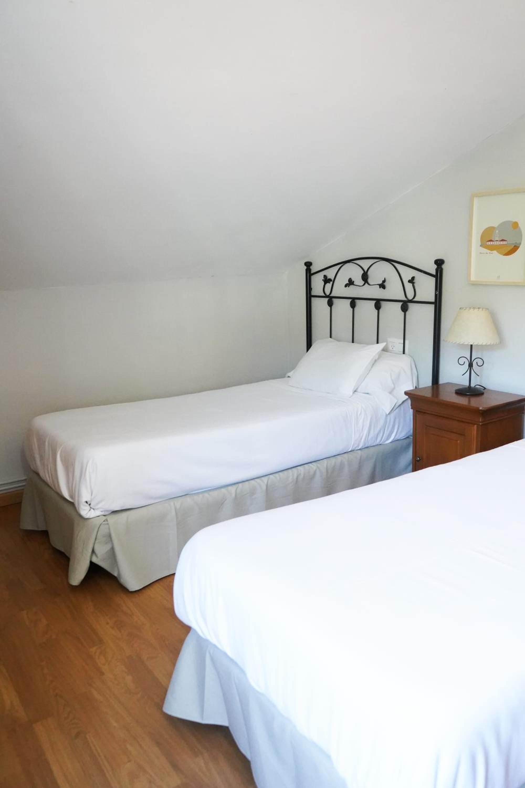 Habitación Estándar con Dos Camas Individuales