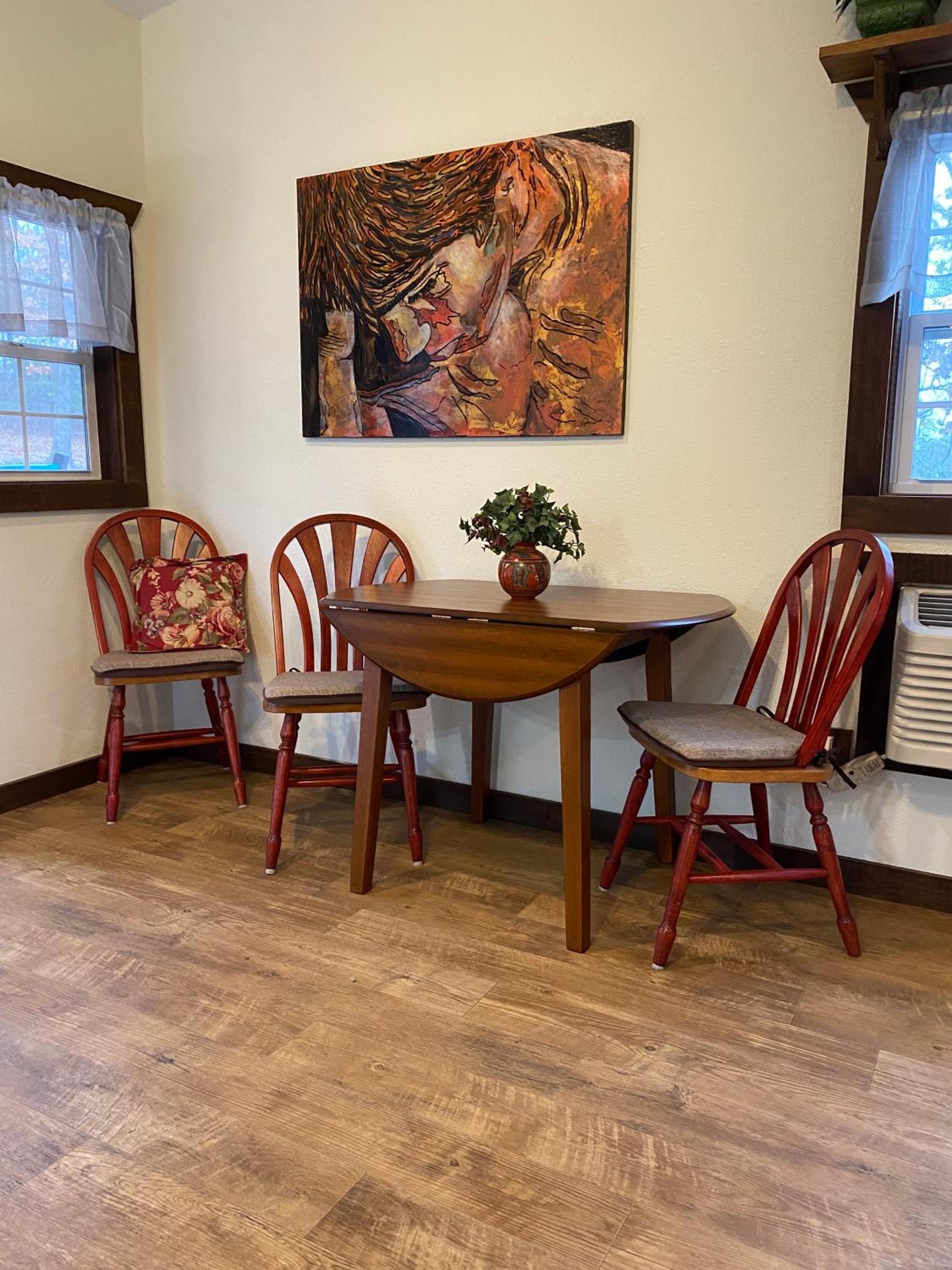 Family Room with Mountain View photo 2