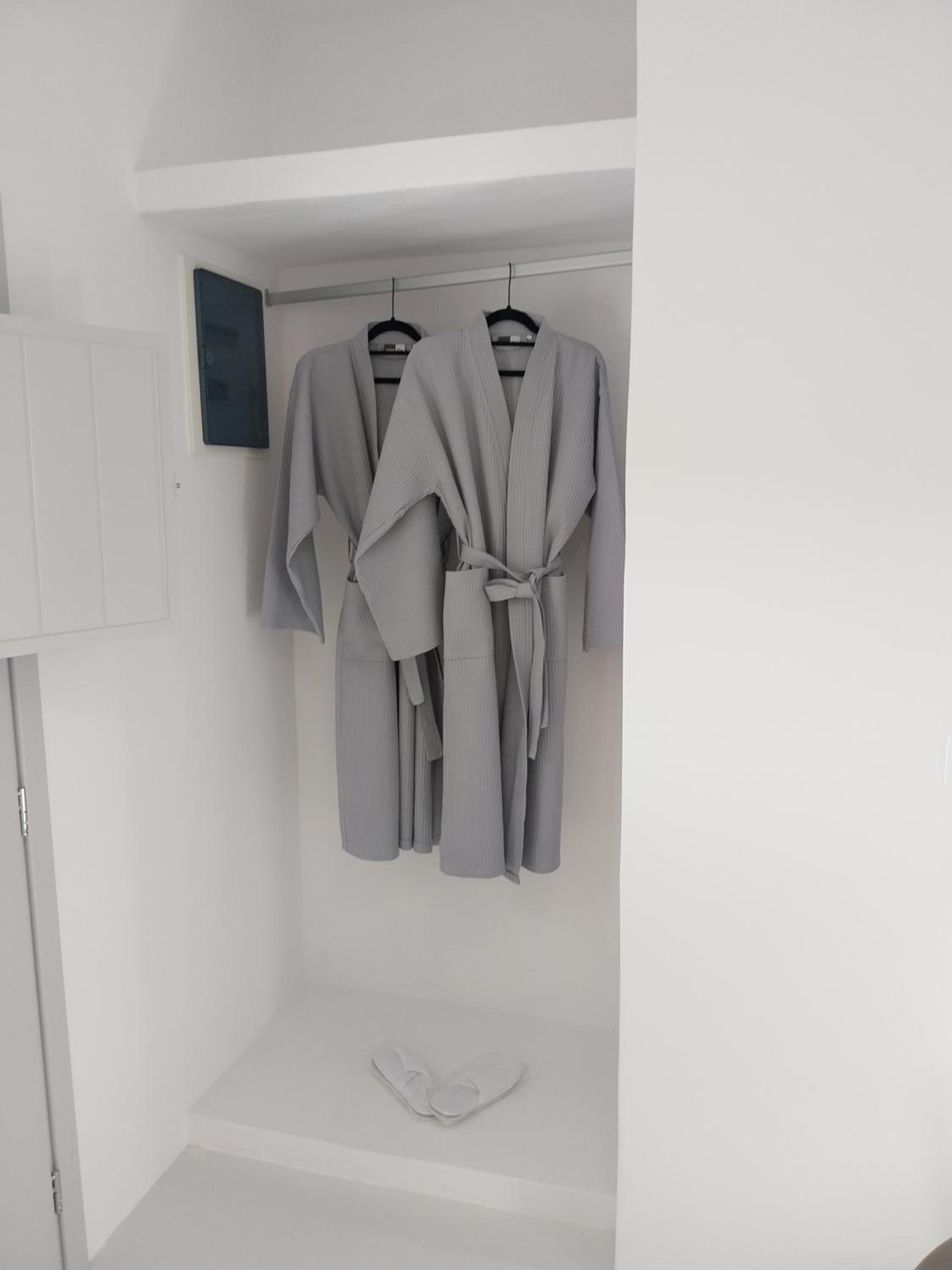 Executive Room - Photo 16