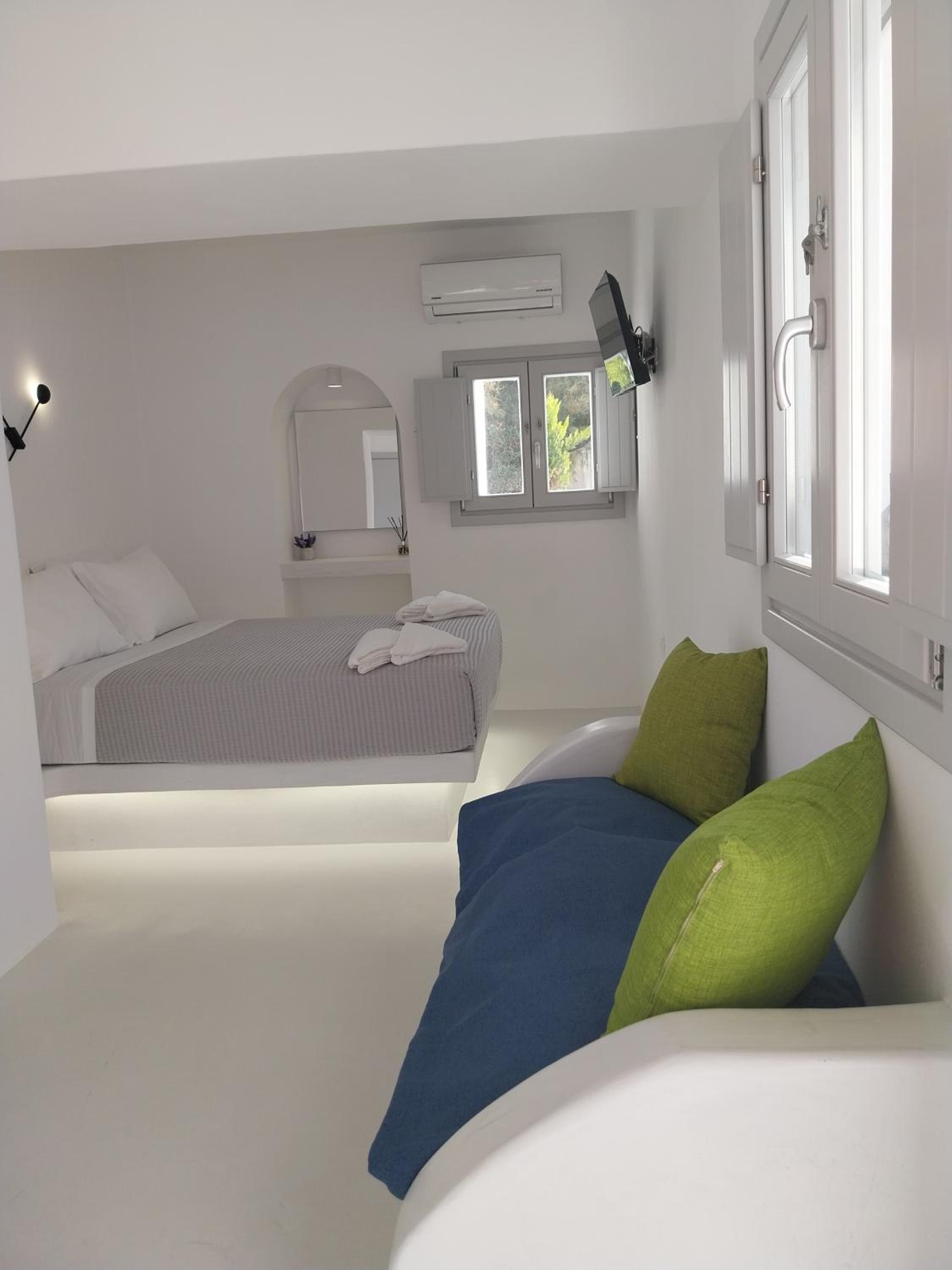 Executive Room - Photo 9