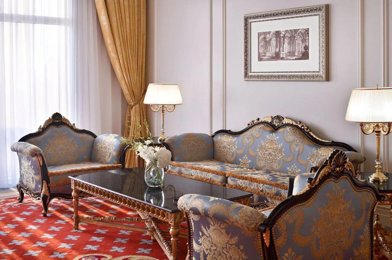 Raffles Presidential Suite With Balcony And Lounge Access thumbnail 6