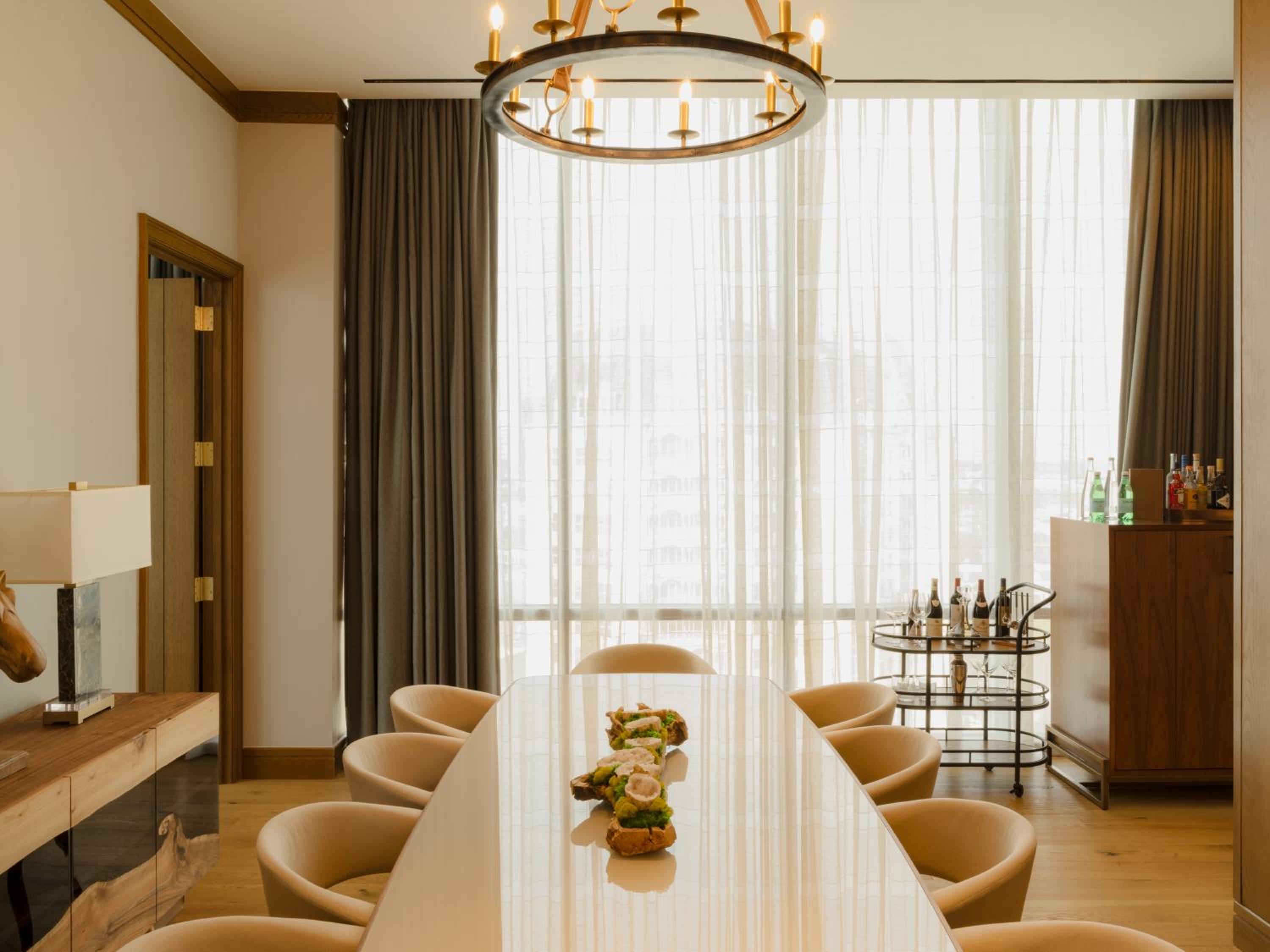 Superior King Suite - Photo 10